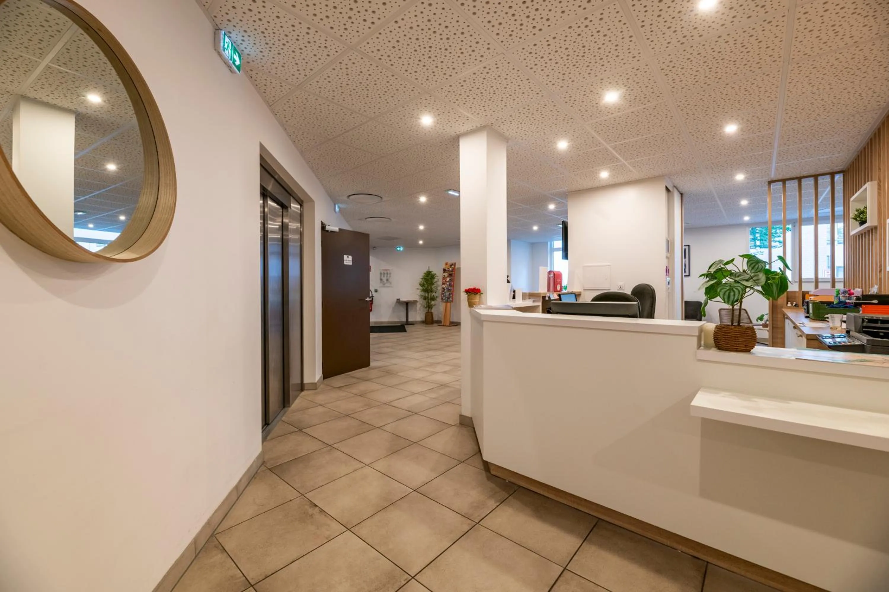 Lobby or reception in Lagrange Apart Hôtel Mulhouse Saint Sauveur