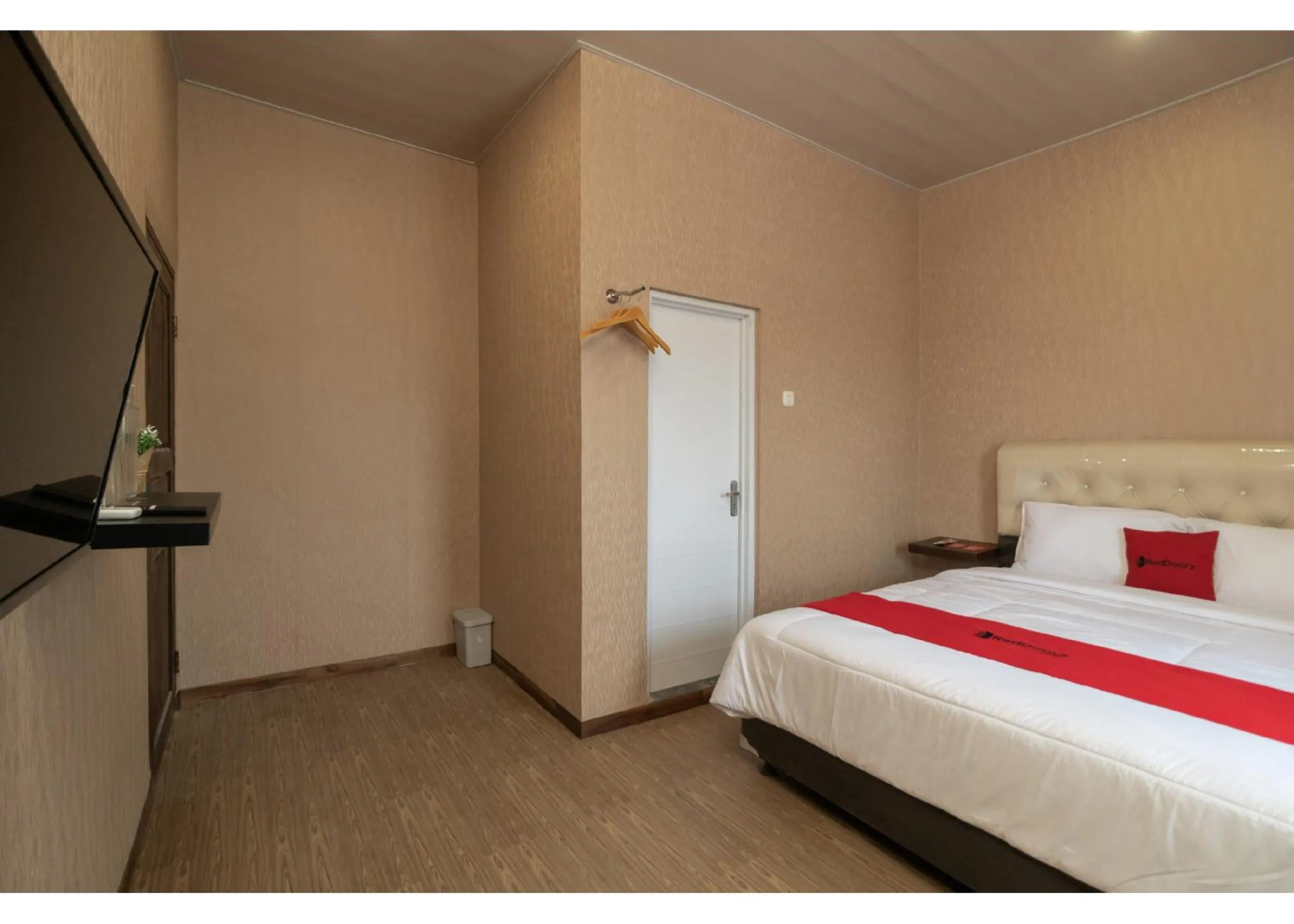 Bed in RedDoorz @ Jalan Srikandi Pekanbaru