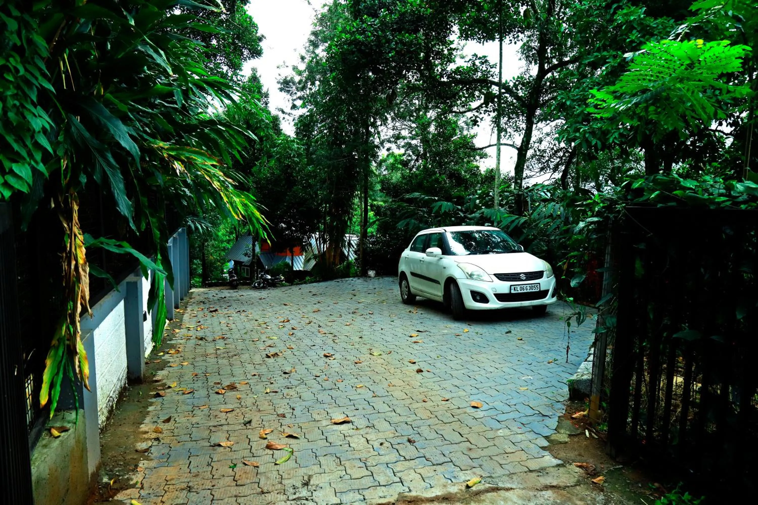 Parking in Santhi Hill View Resort