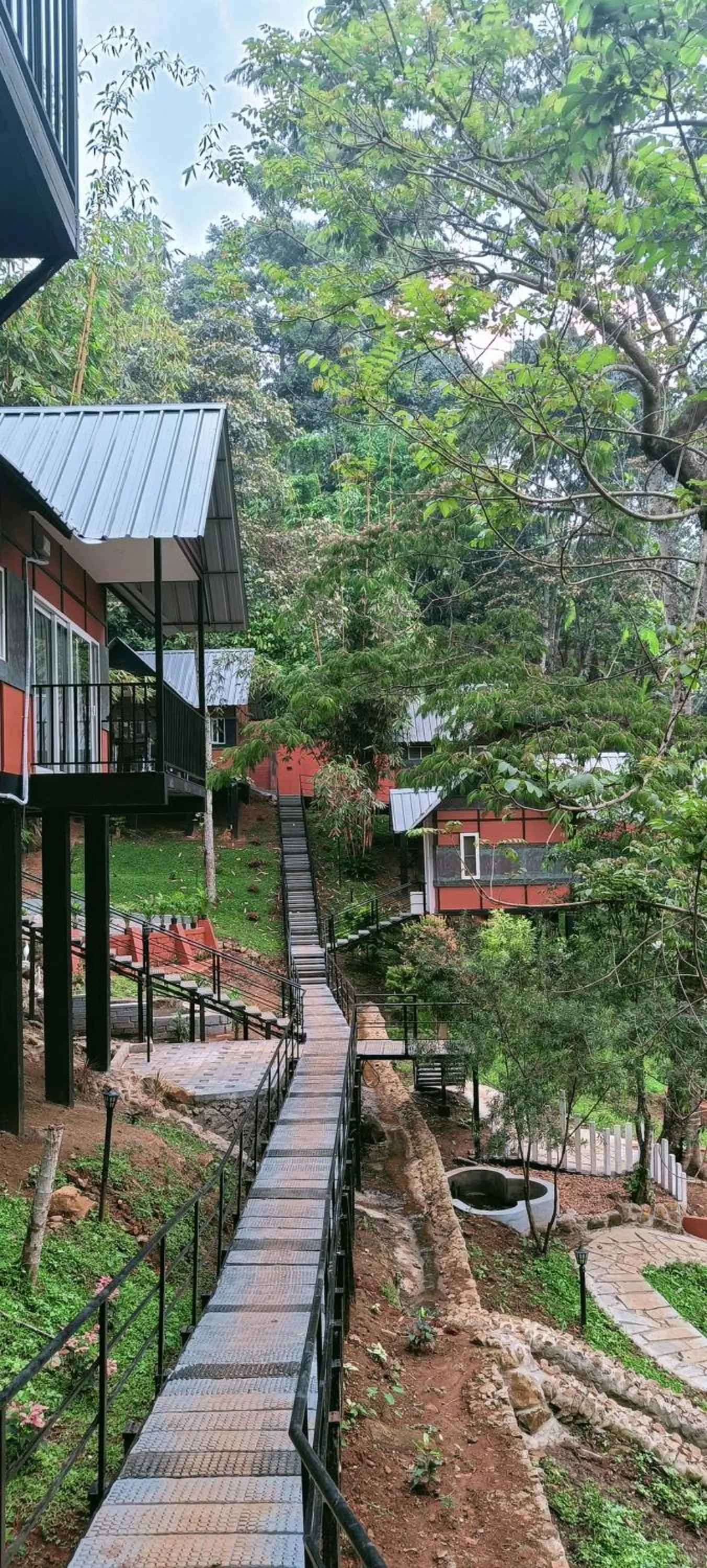 Garden view in Santhi Hill View Resort