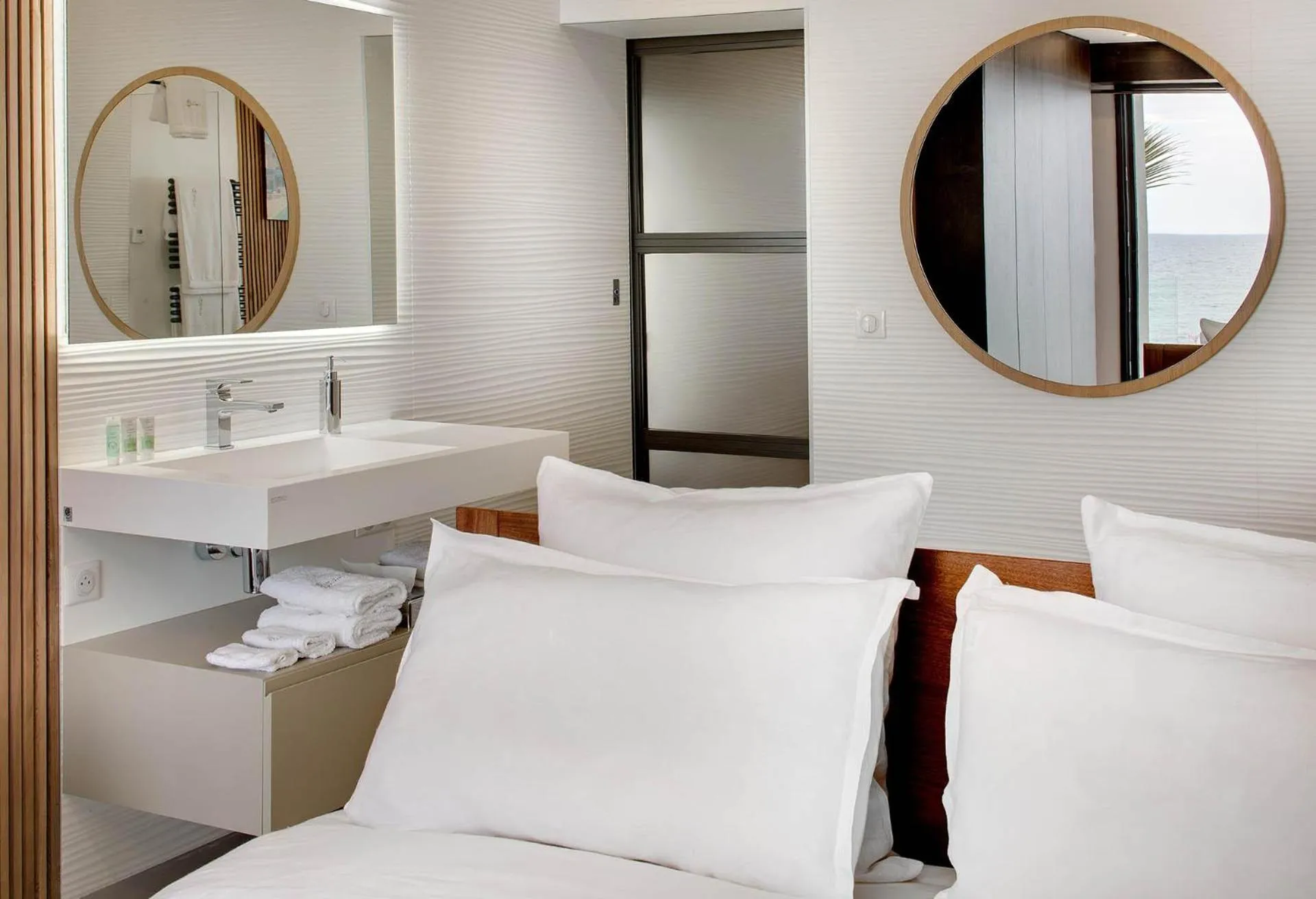 Bed in Villa Miramar Frontignan