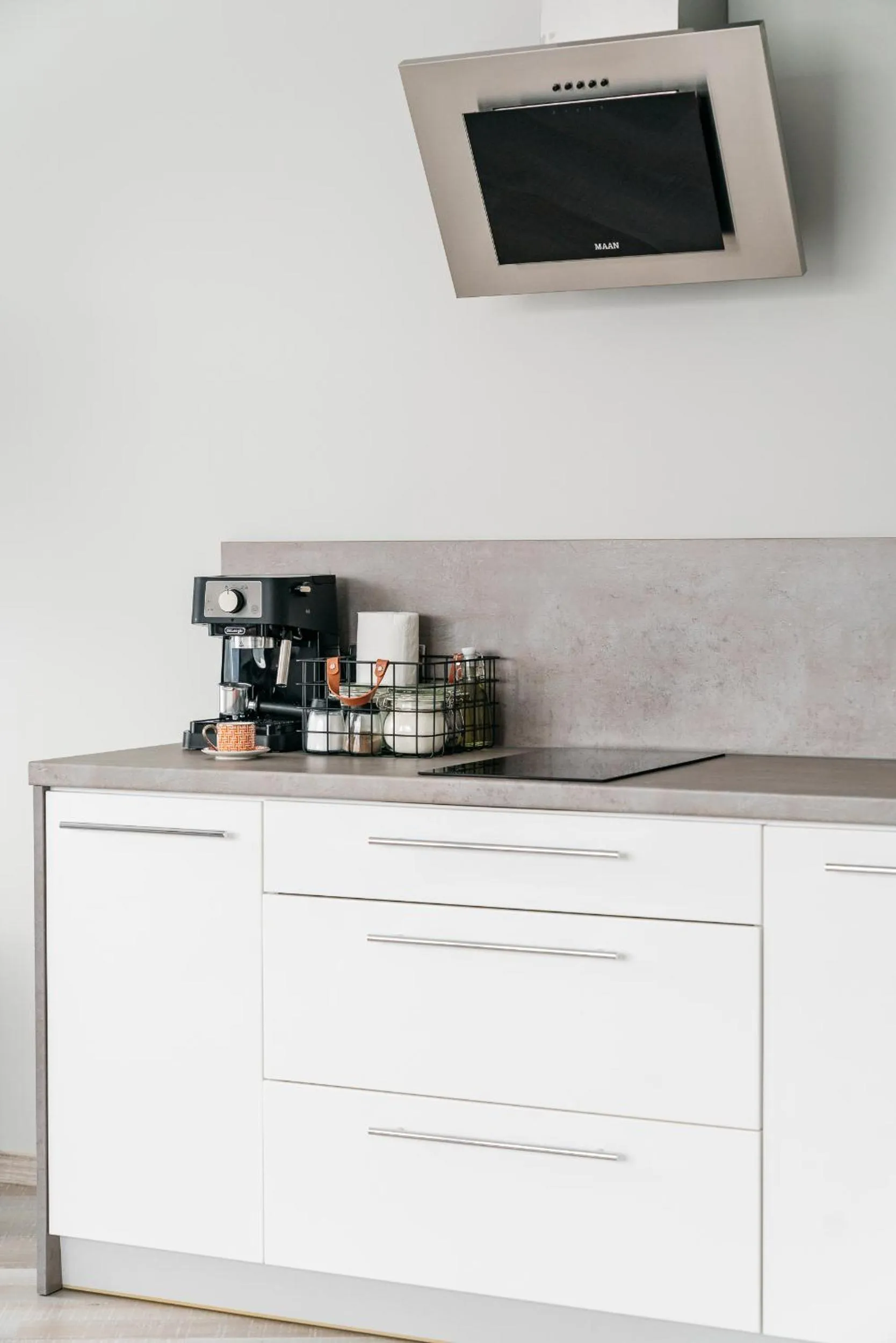 Coffee/tea facilities in Bright Apartments - LoftAffair