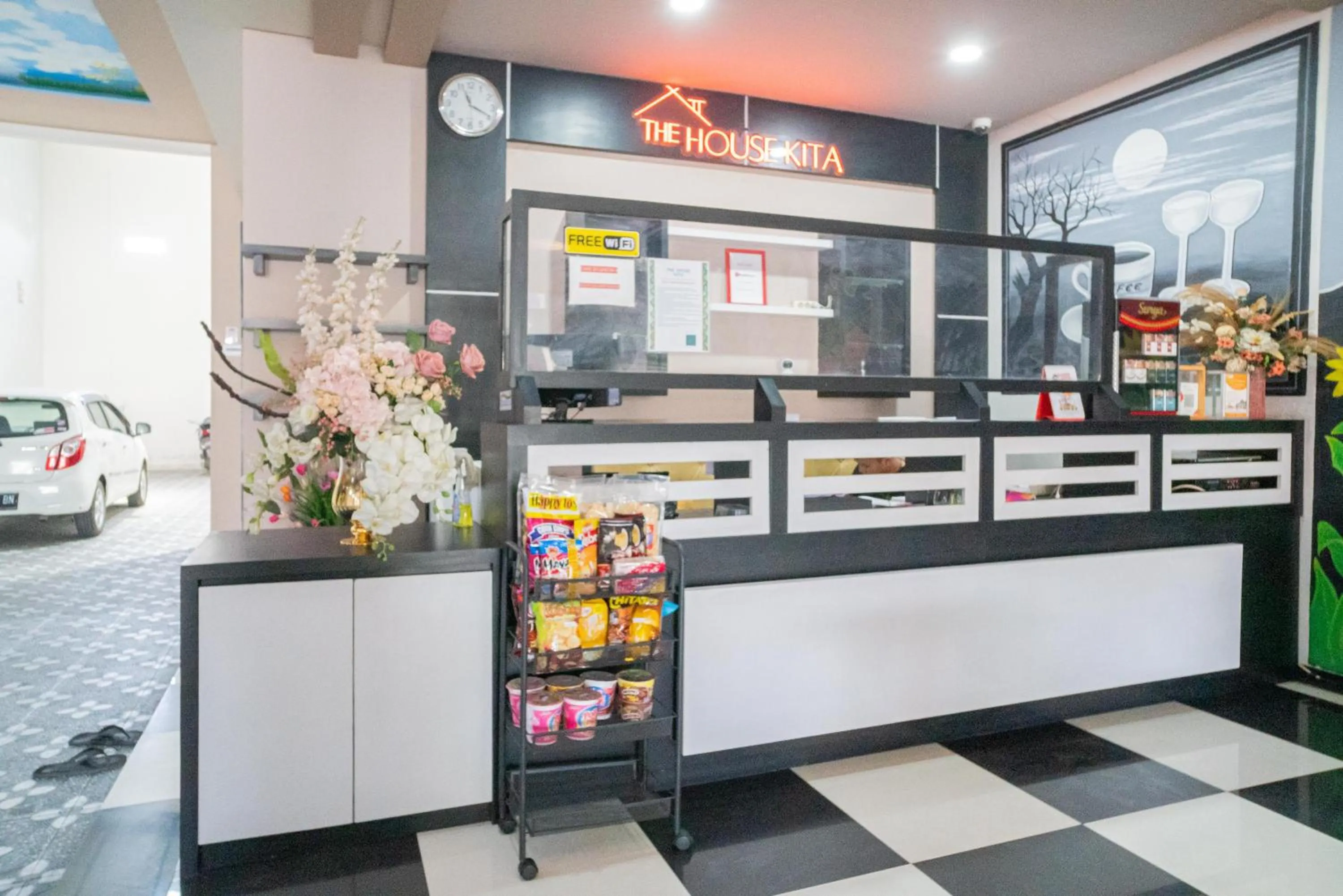 Lobby or reception in RedDoorz Plus @ Jalan Pemuda Timur Bojonegoro