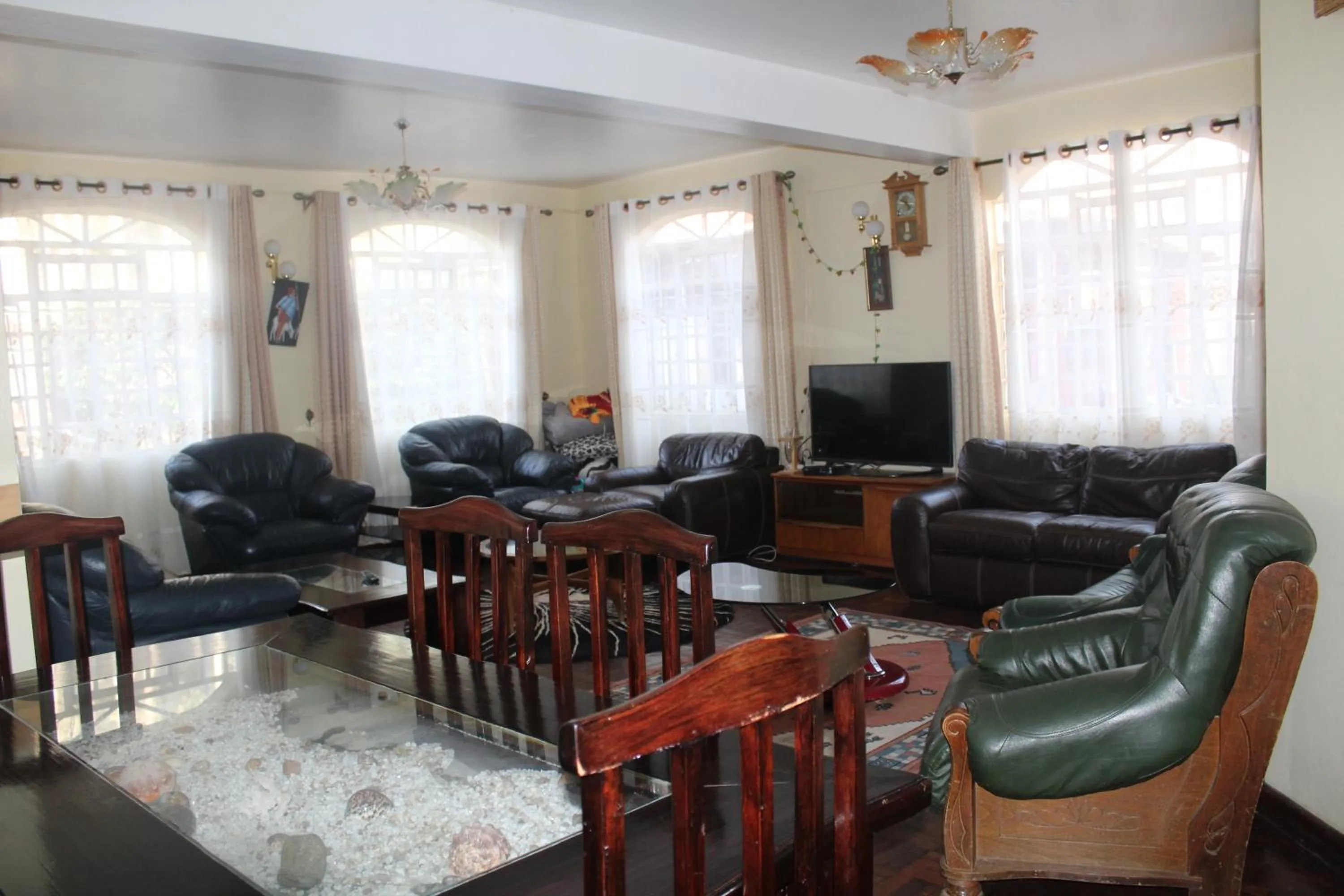 Restaurant/places to eat in Tranquil Homestays