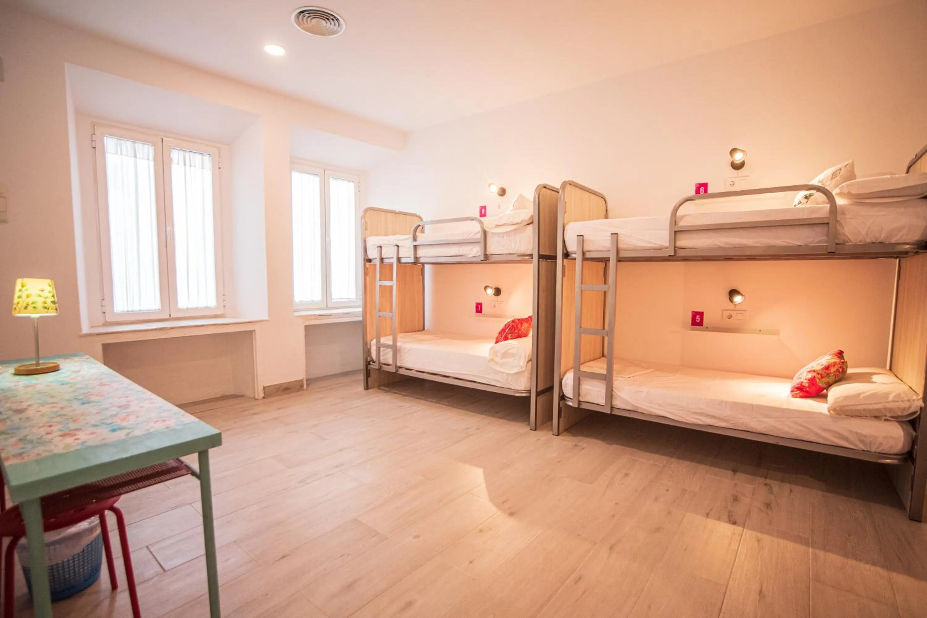 bunk bed, Bed in La Flamenka Hostel