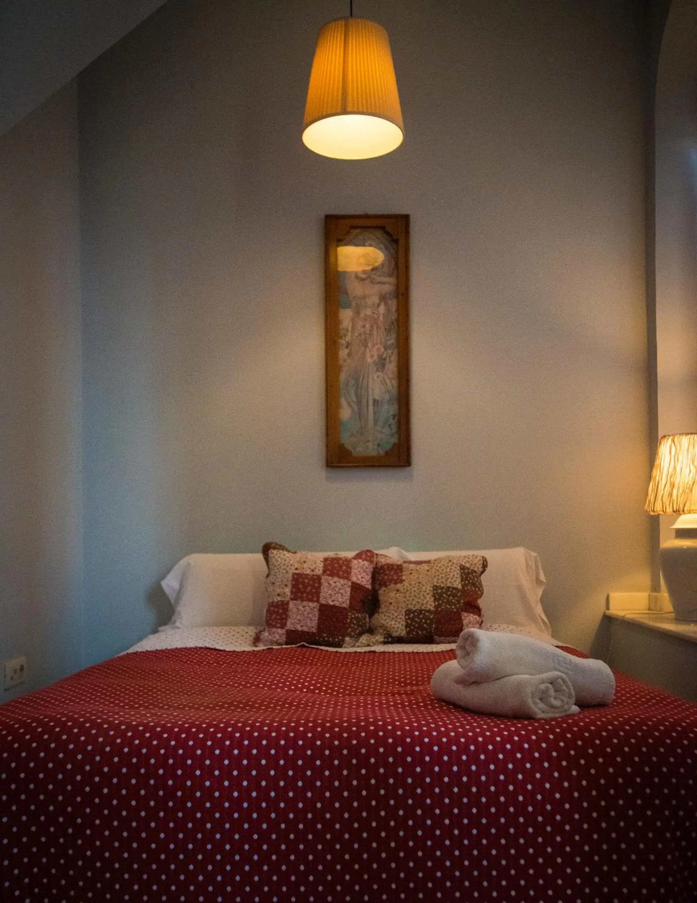 Deluxe Queen Room in La Flamenka Hostel Deluxe Queen Room in La Flamenka Hostel