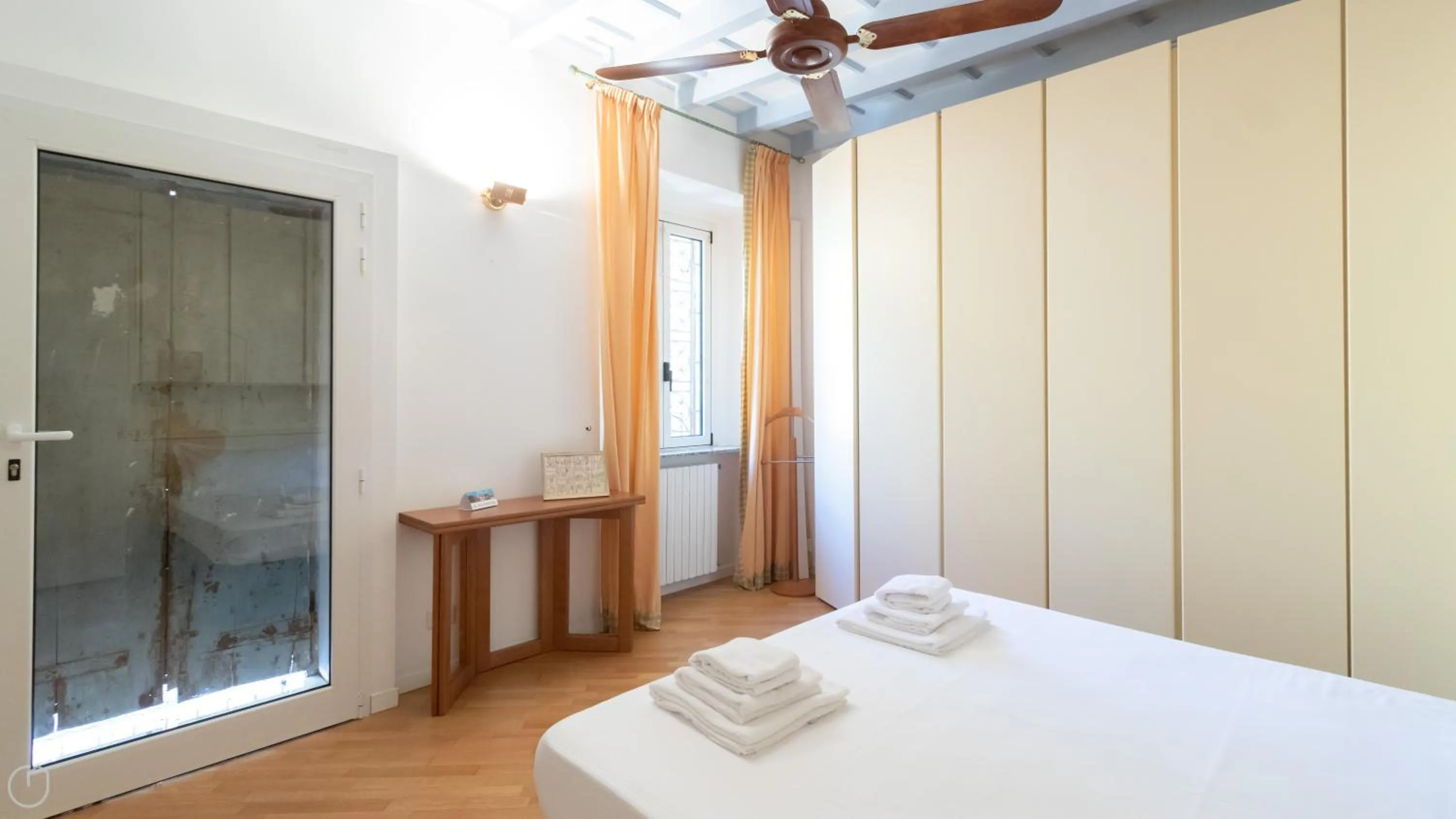 Other, Bed in Italianway Easy - Garibaldi 40