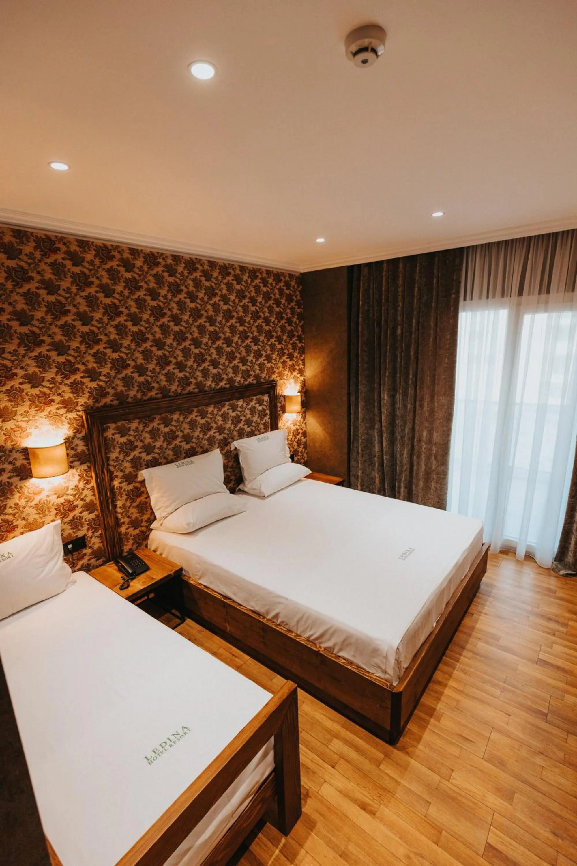 Bedroom, Bed in Ledina Hotel