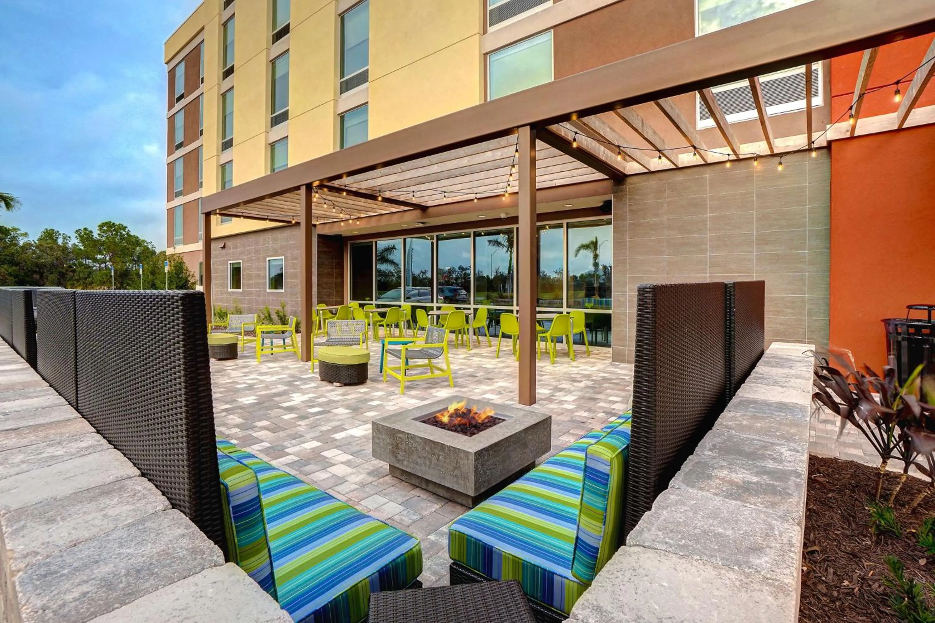 Patio in Home2 Suites By Hilton Lakewood Ranch