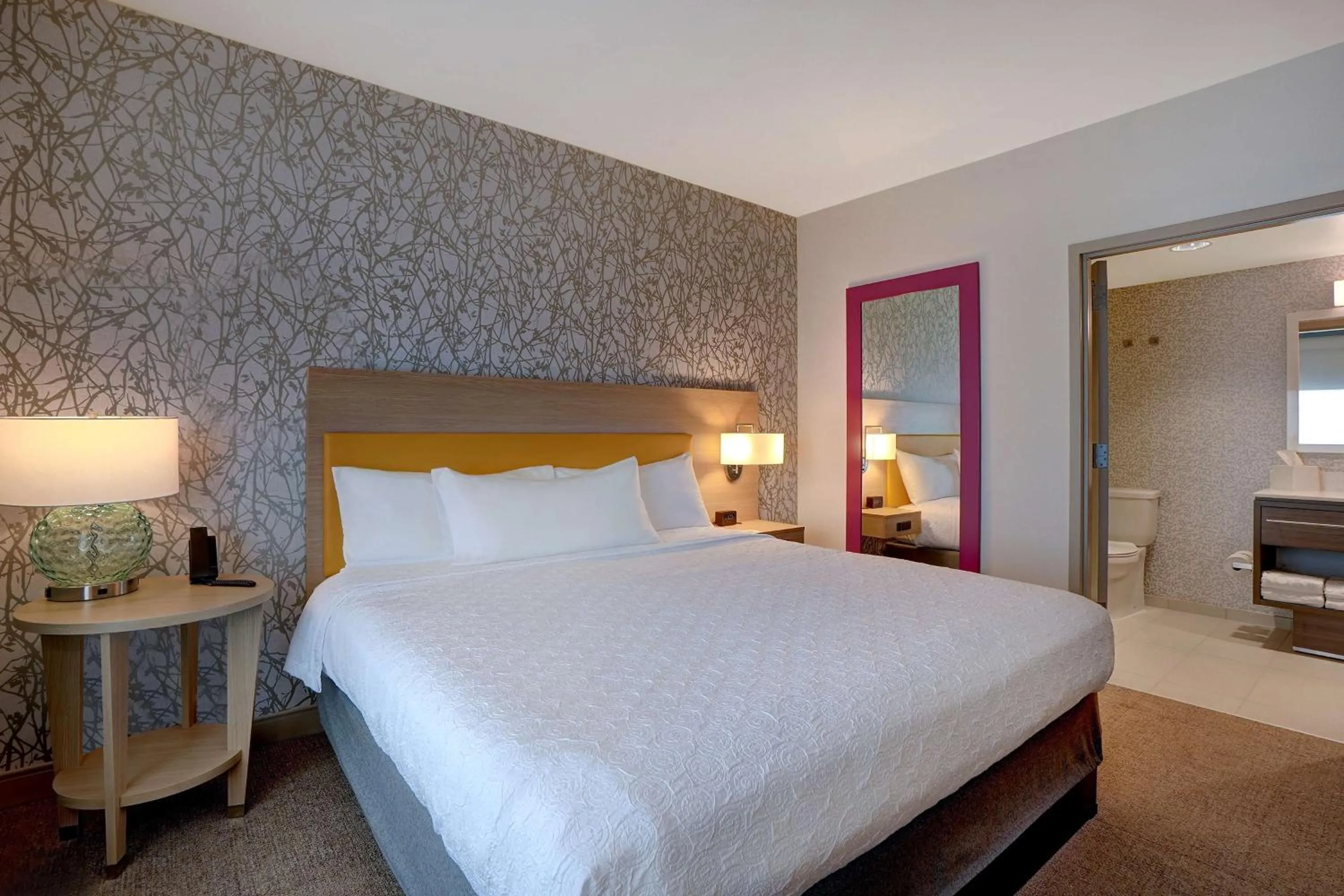 Bed in Home2 Suites By Hilton Lakewood Ranch