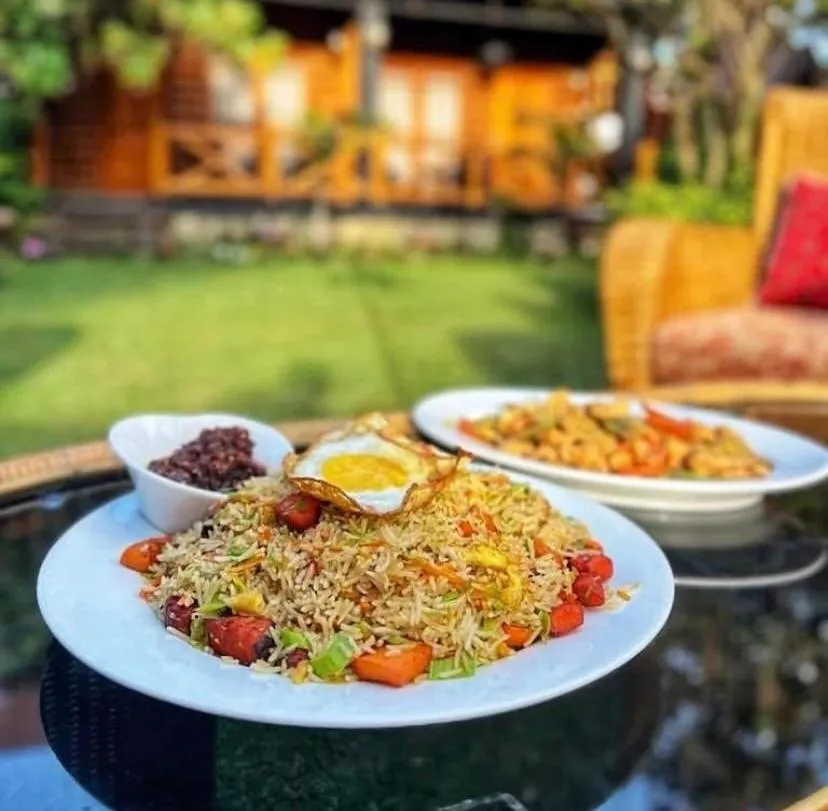 Food and drinks in Queenswood Cottage