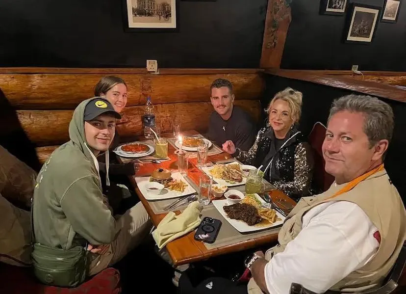 Restaurant/places to eat in Queenswood Cottage