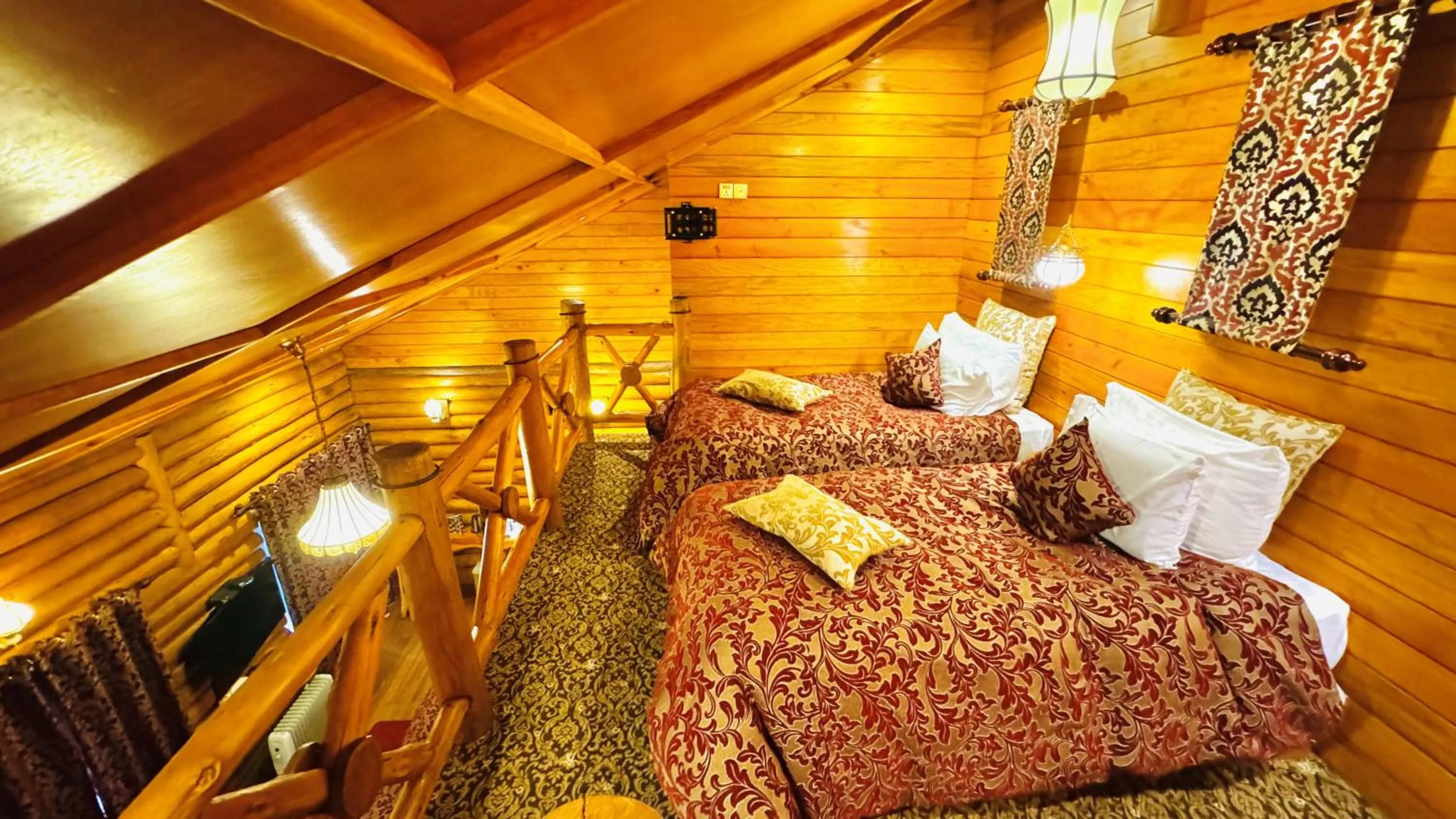 Bed in Queenswood Cottage