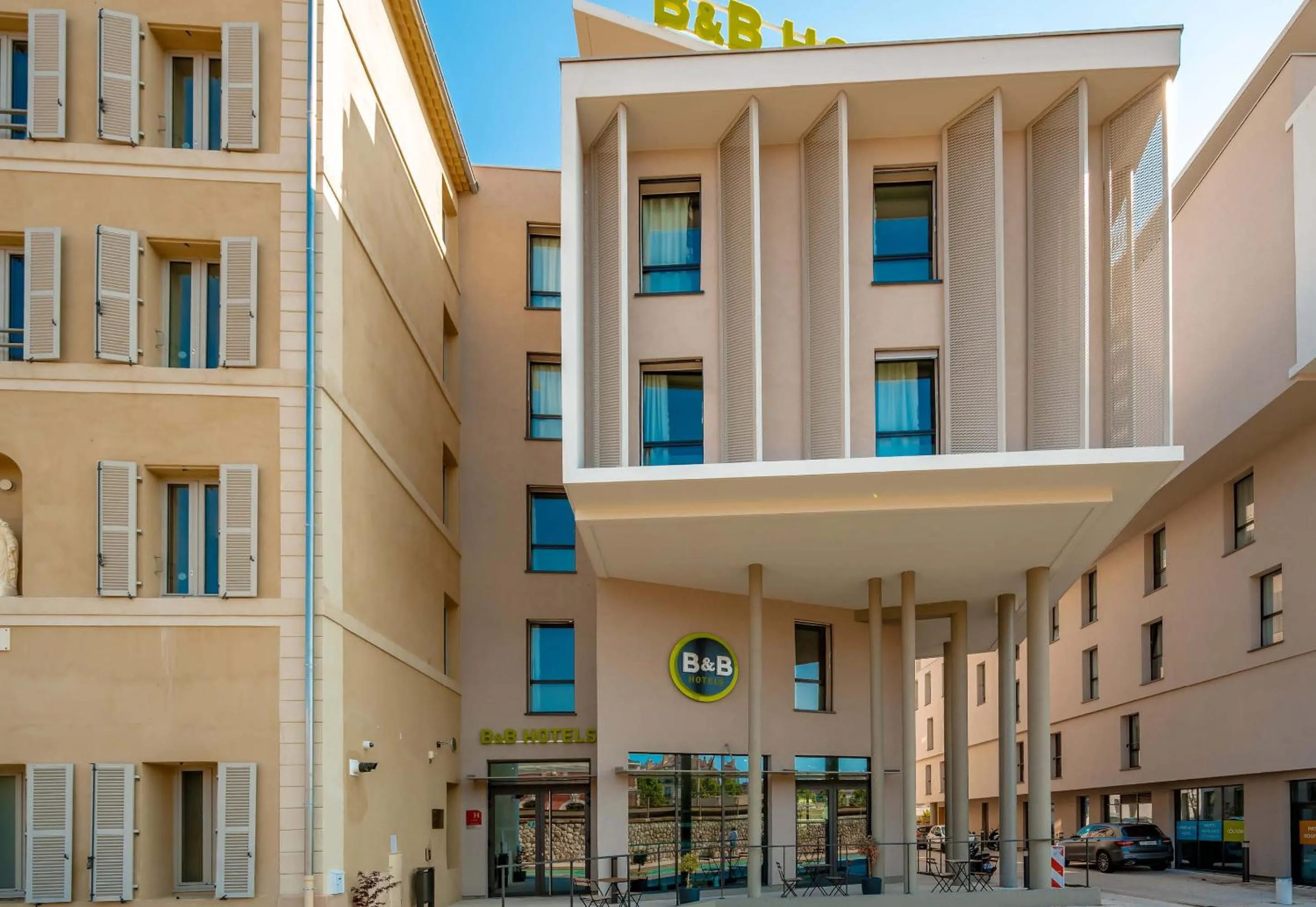 Property building in B&B HOTEL Toulon Centre Gare