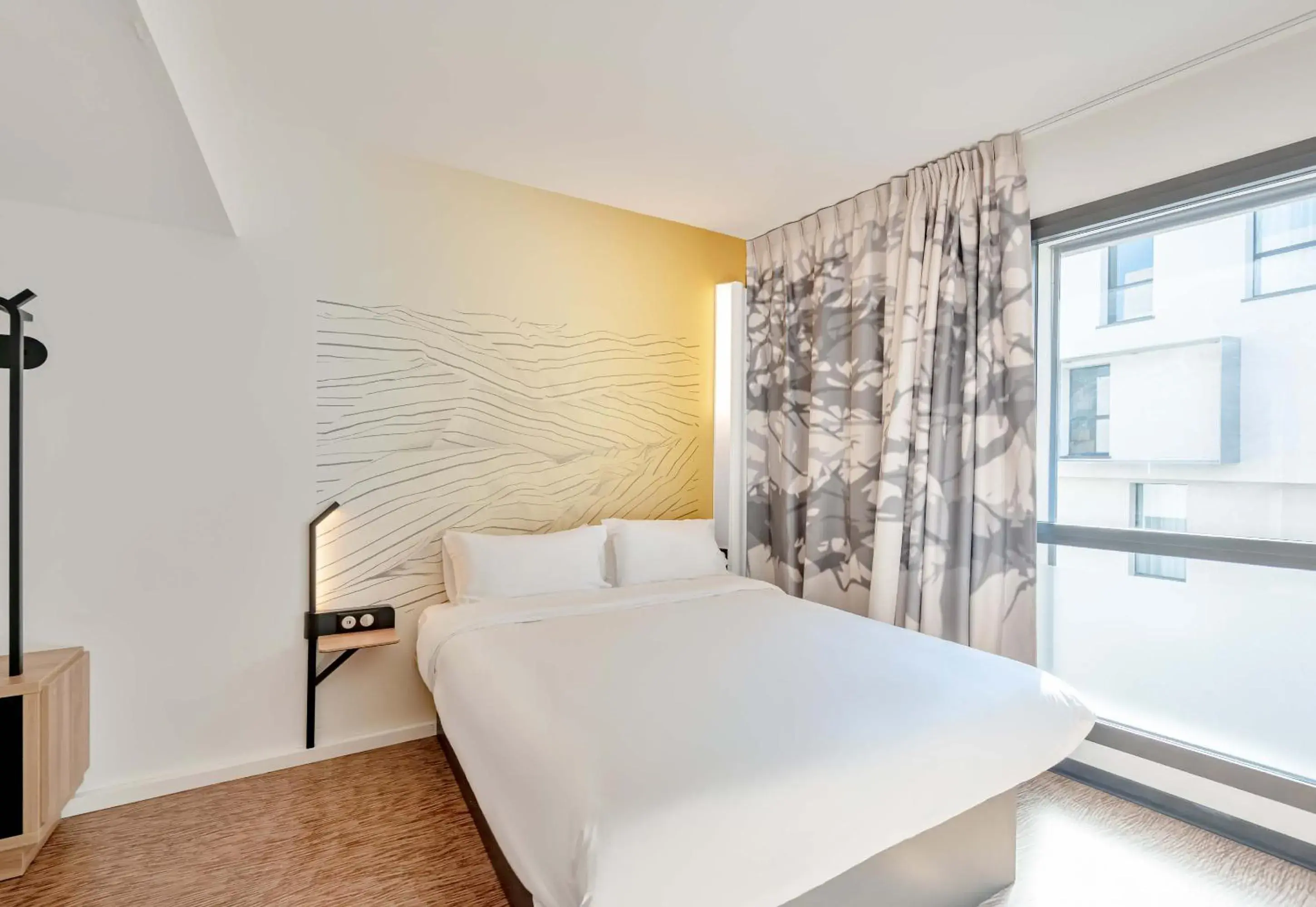 Superior Double Room in B&B HOTEL Toulon Centre Gare Superior Double Room in B&B HOTEL Toulon Centre Gare