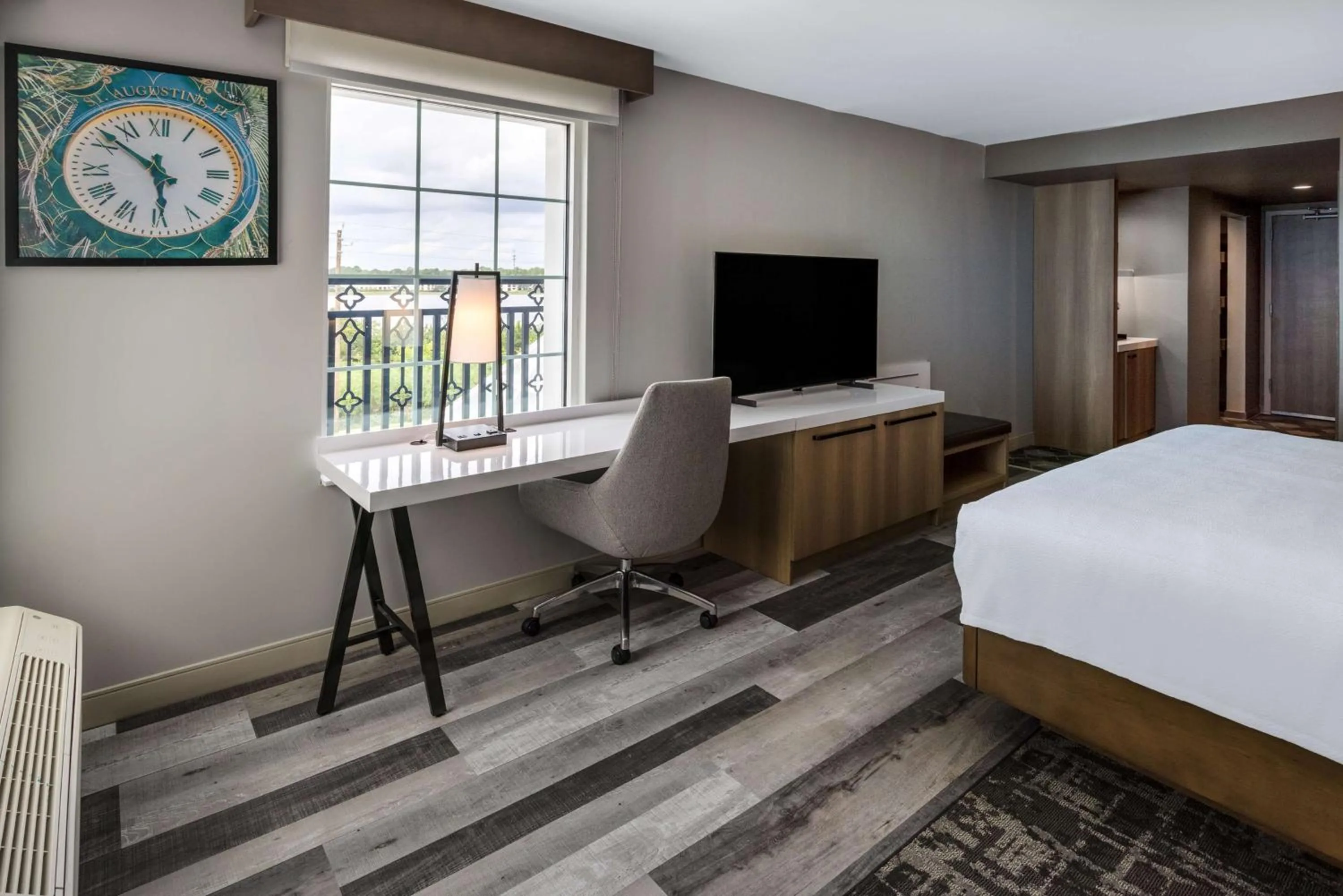 Bedroom, Bed in Hilton Garden Inn St Augustine-Historic District