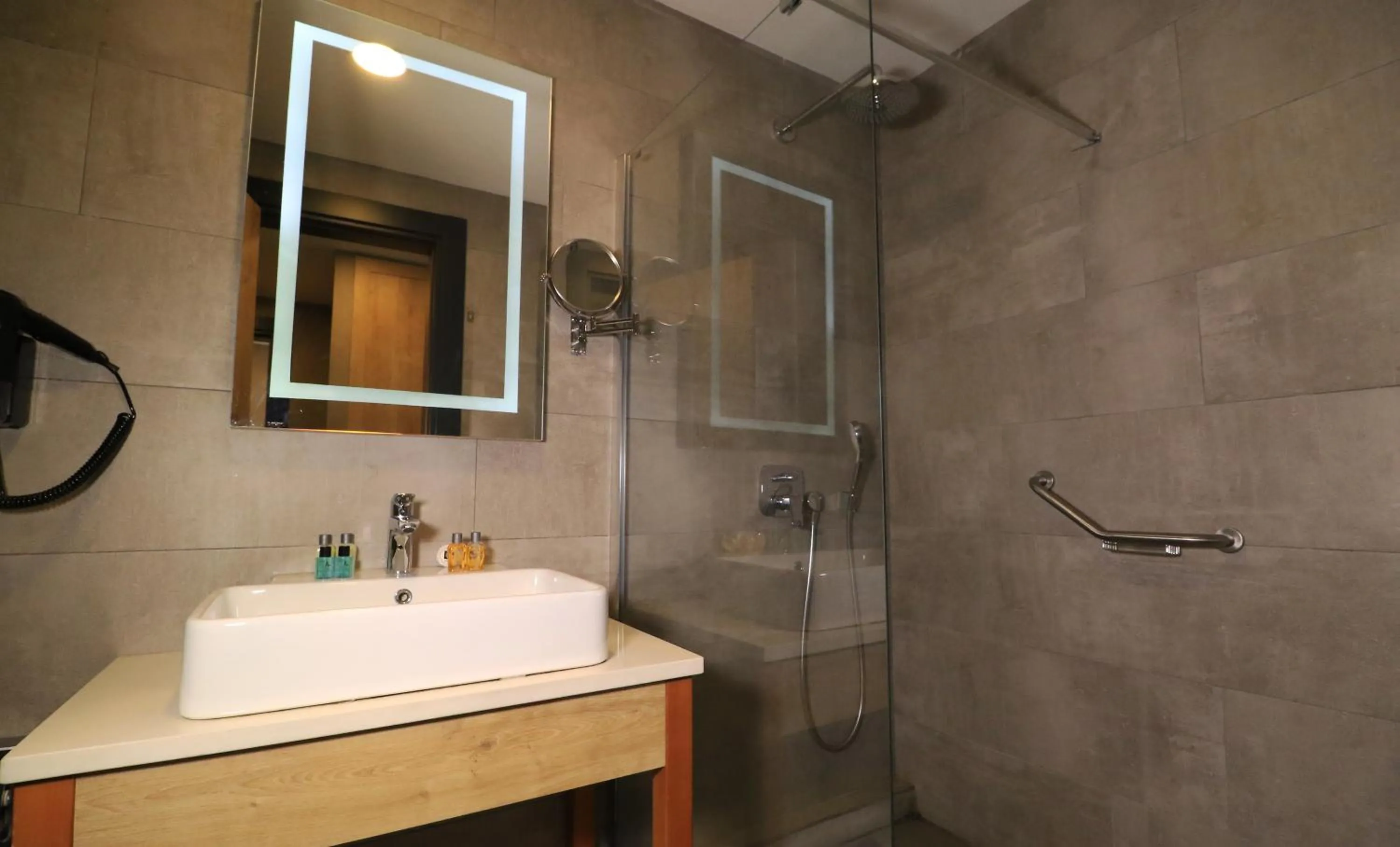 Shower in Vakfıkebir oteli