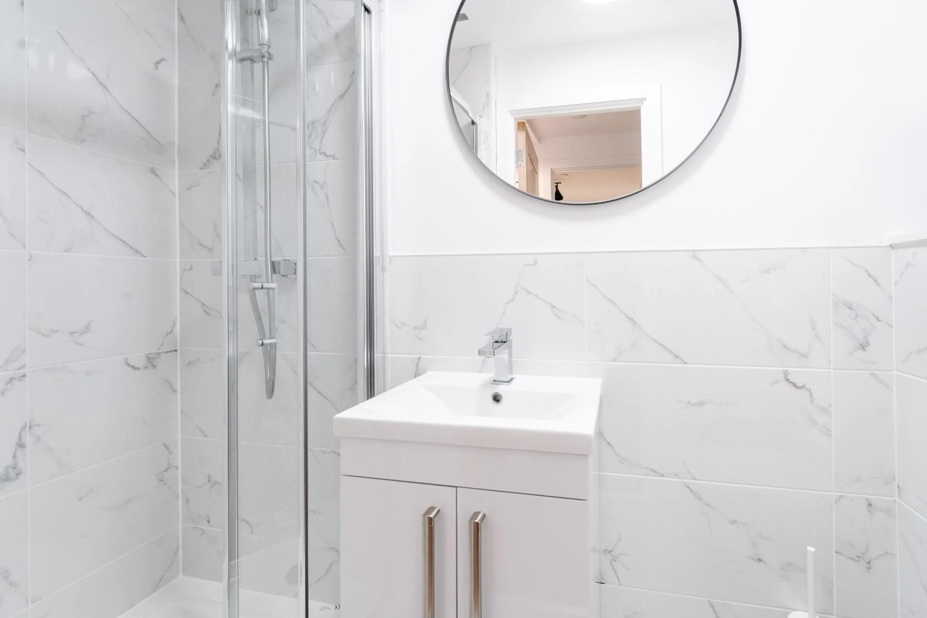 Bathroom in Royal House Stylish Apartments - Chester