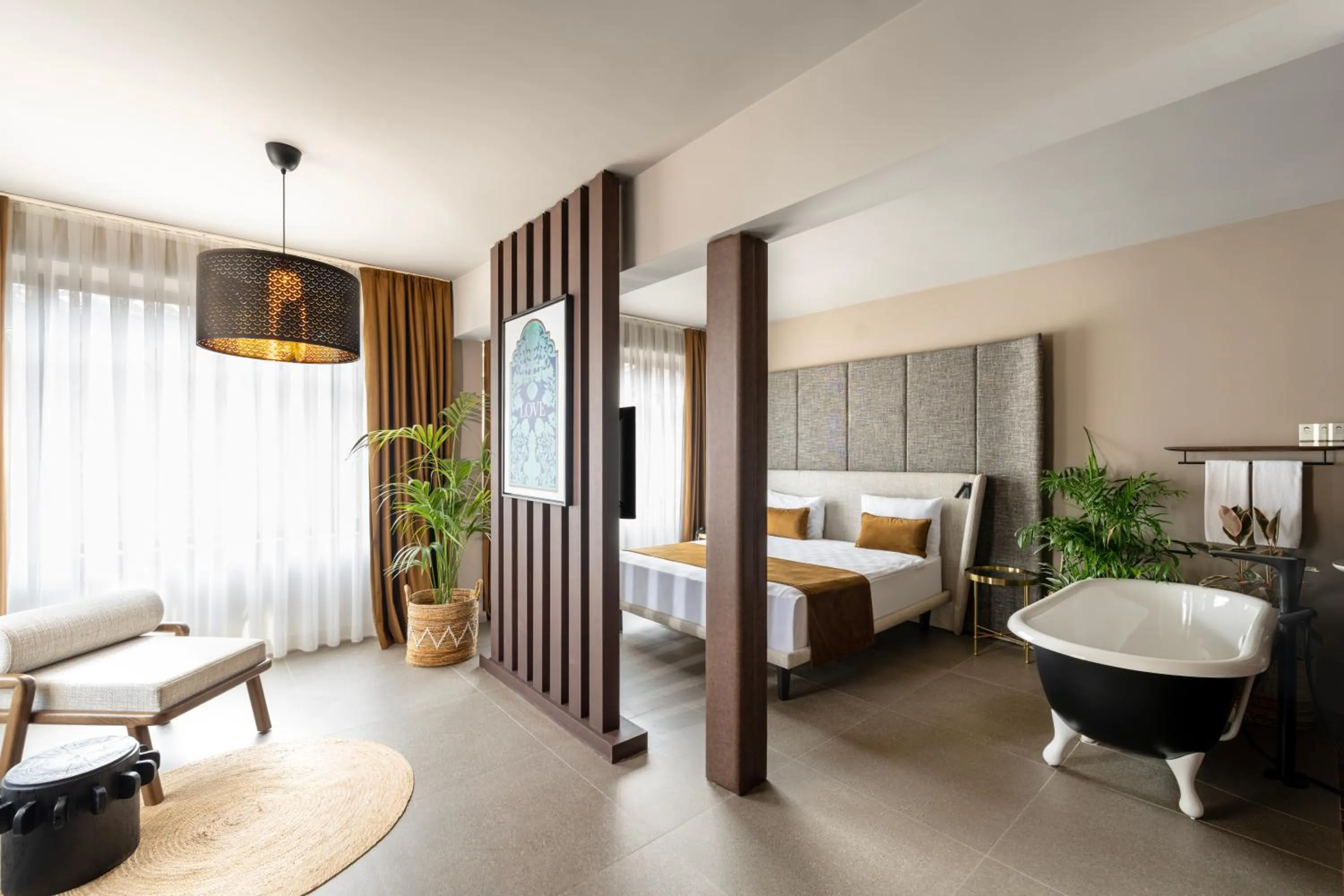 Photo of the whole room, Bed in Alp Pasa Hotel - Special Class