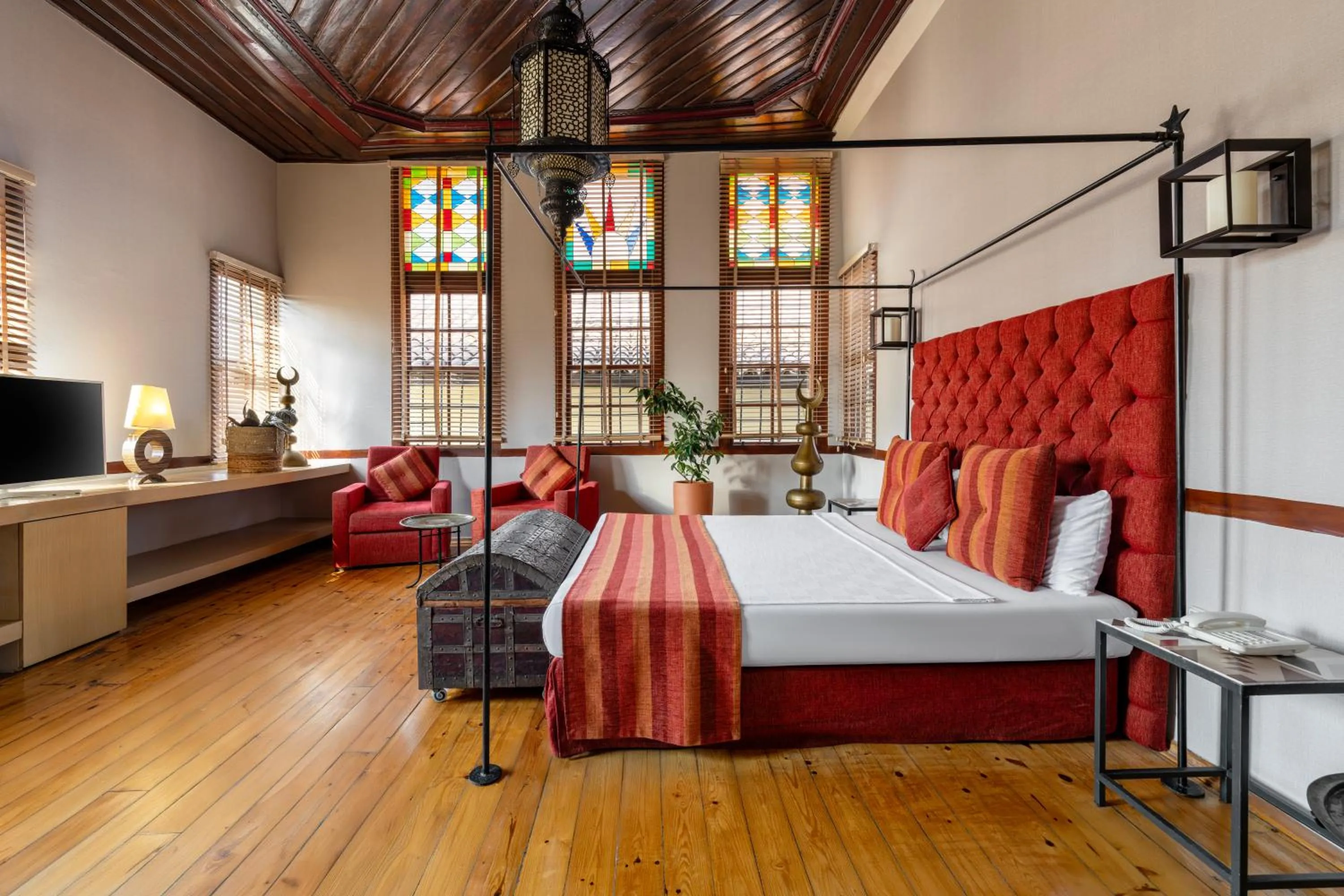 Photo of the whole room, Bed in Alp Pasa Hotel - Special Class