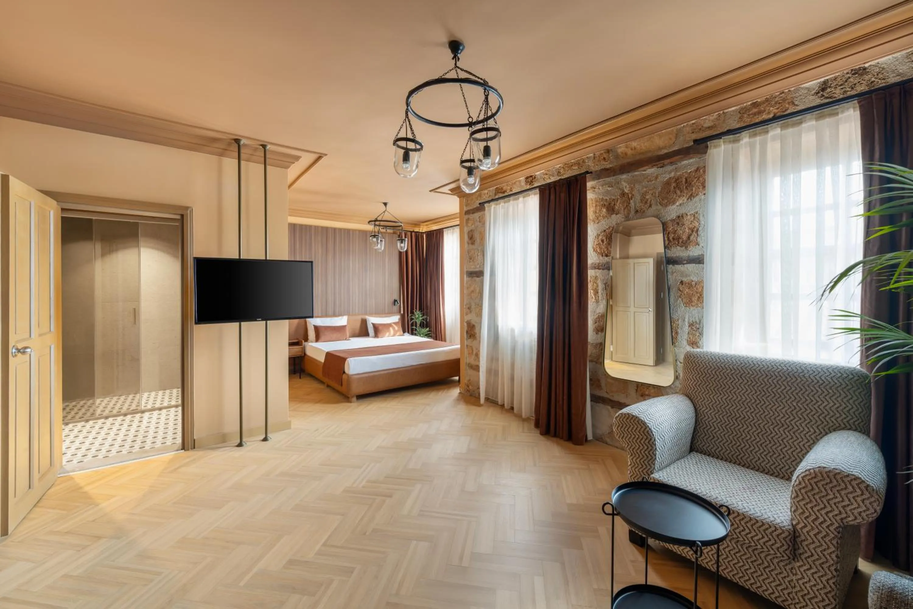 Photo of the whole room, Bed in Alp Pasa Hotel - Special Class