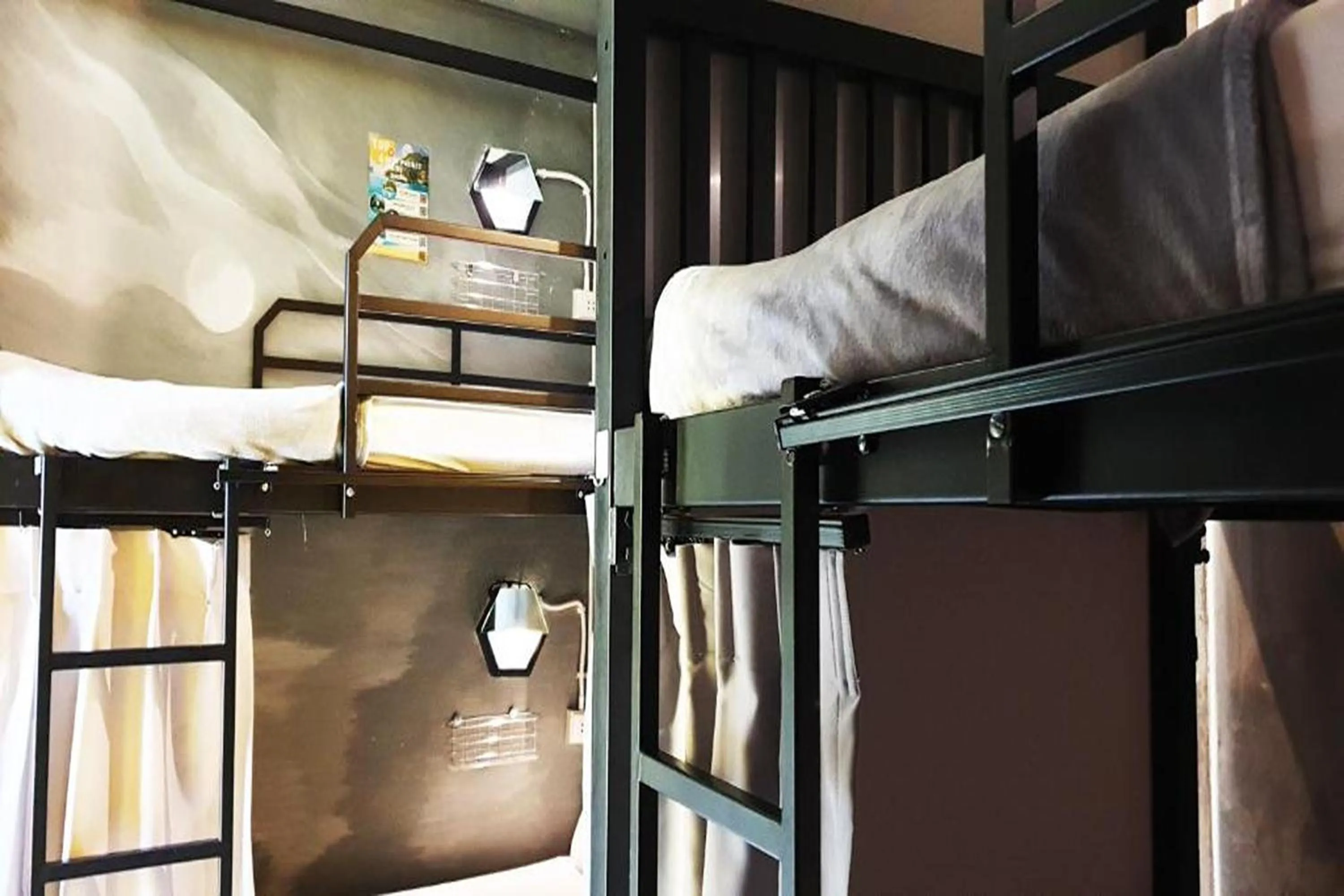 Bedroom, Bed in Beehive Phuket Old Town Hostel