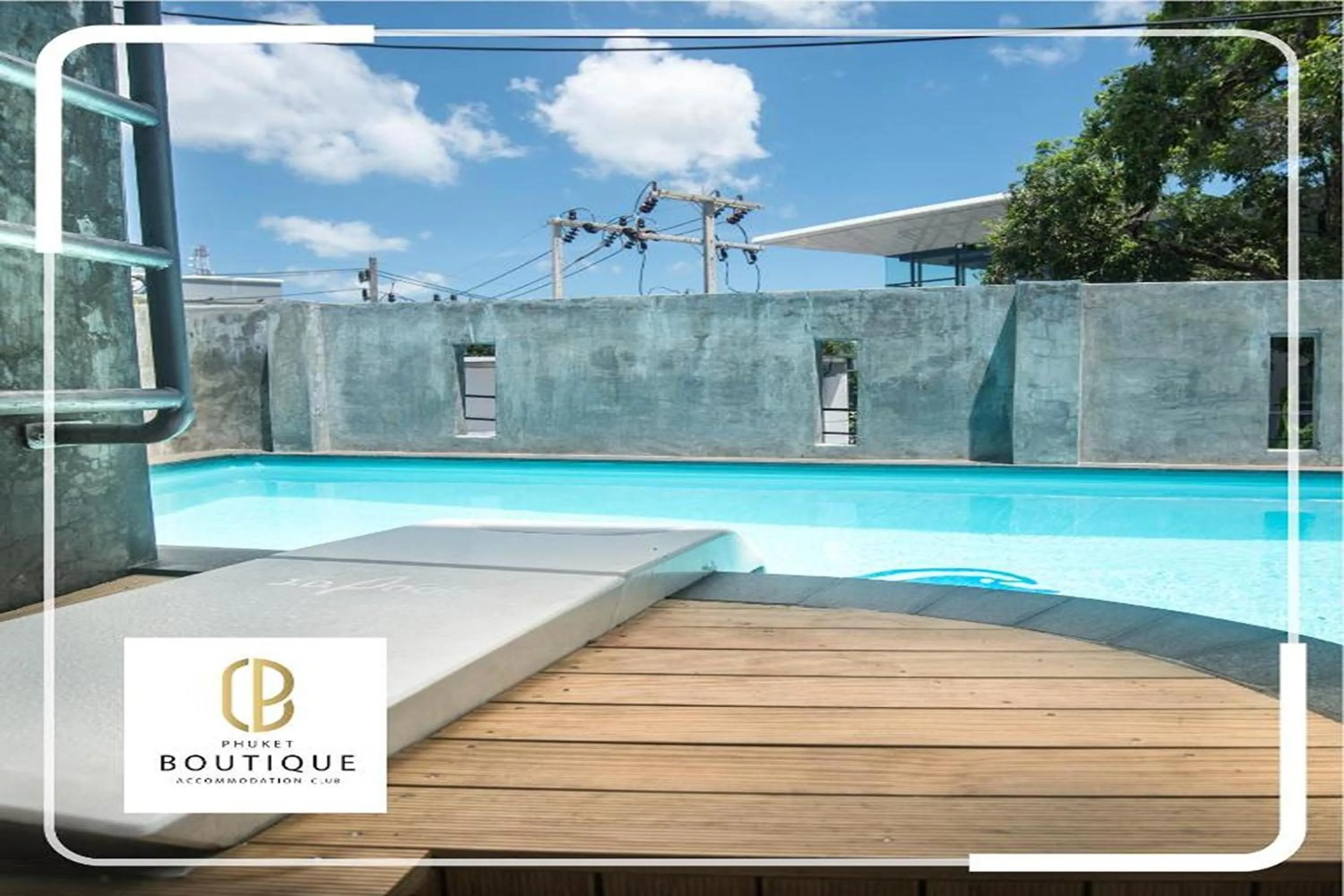 Swimming pool in Beehive Phuket Old Town Hostel