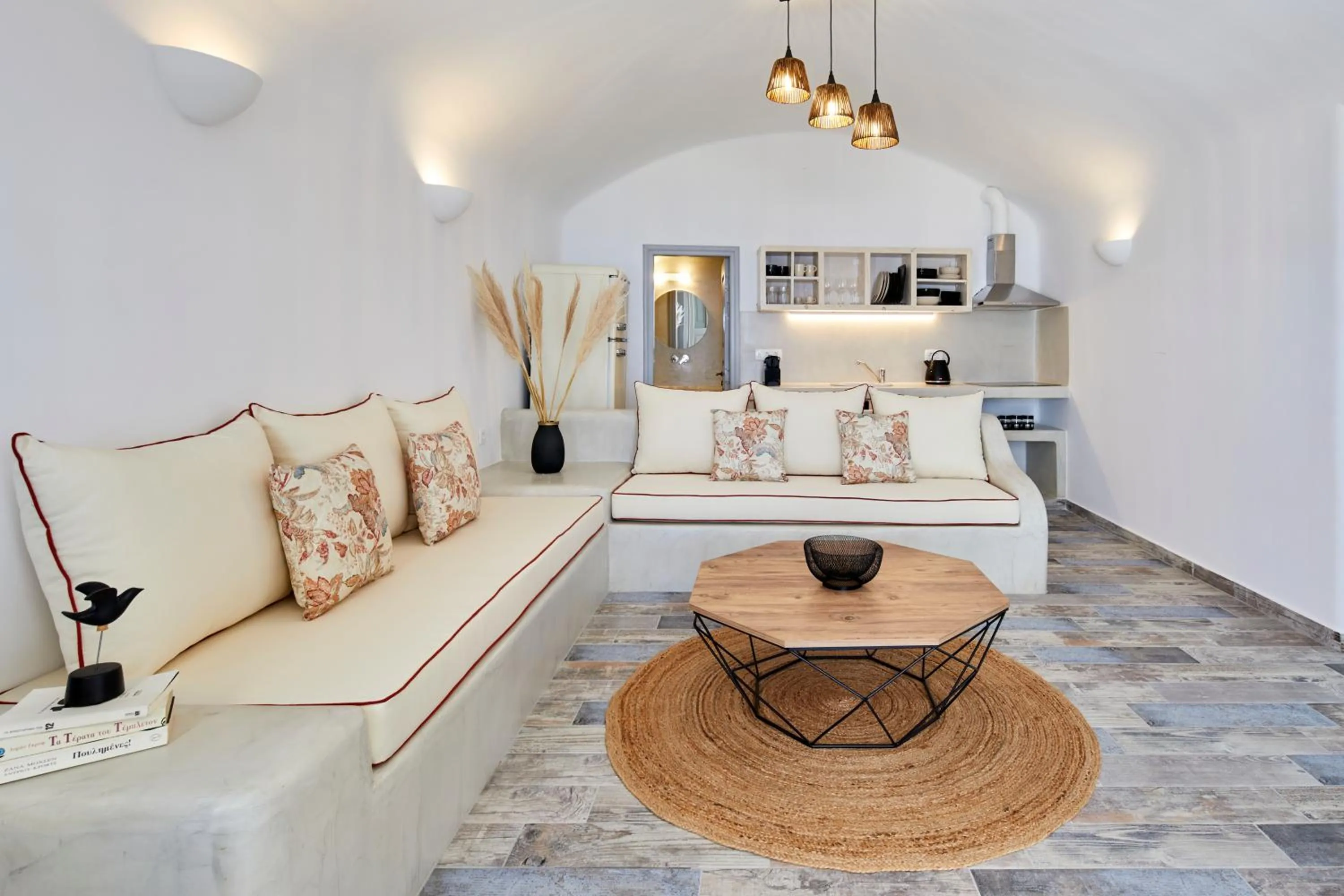 Living room in El Verano Suites