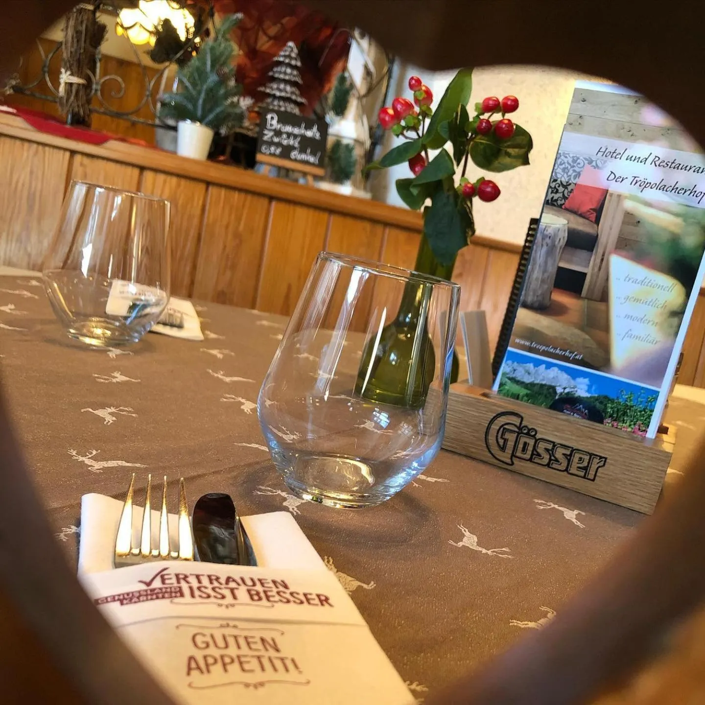 Restaurant/places to eat in Der Tröpolacherhof Hotel & Restaurant