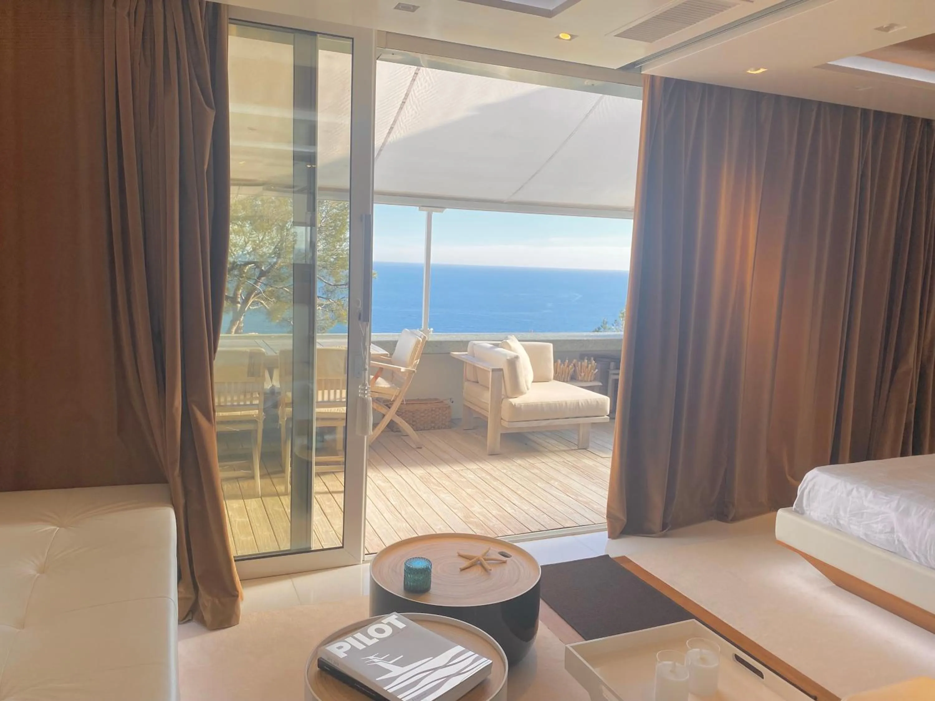 Deluxe King Suite in SARA RIVIERA Costa Plana