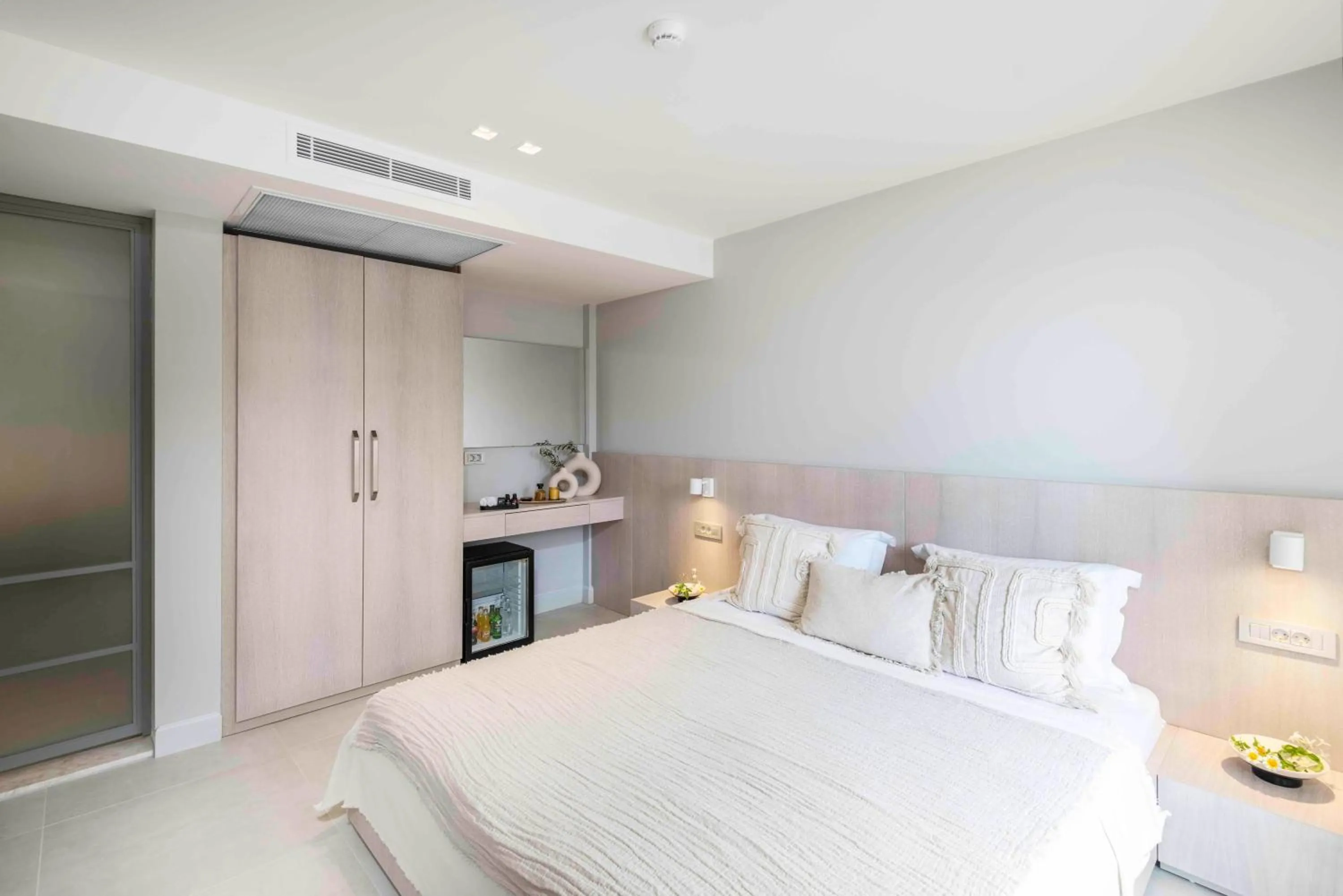 Photo of the whole room, Bed in Muse Alaçatı