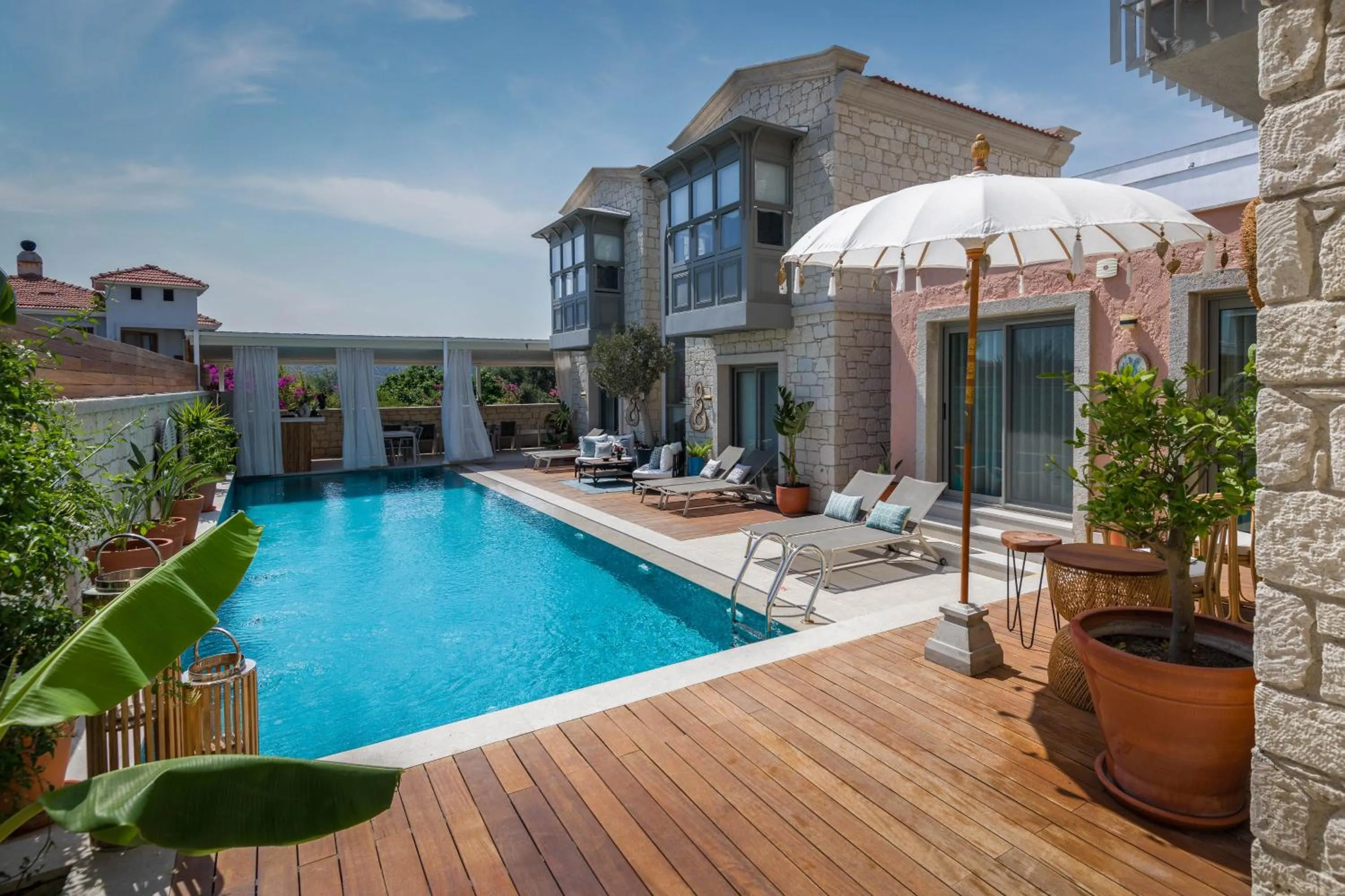 Pool view in Muse Alaçatı