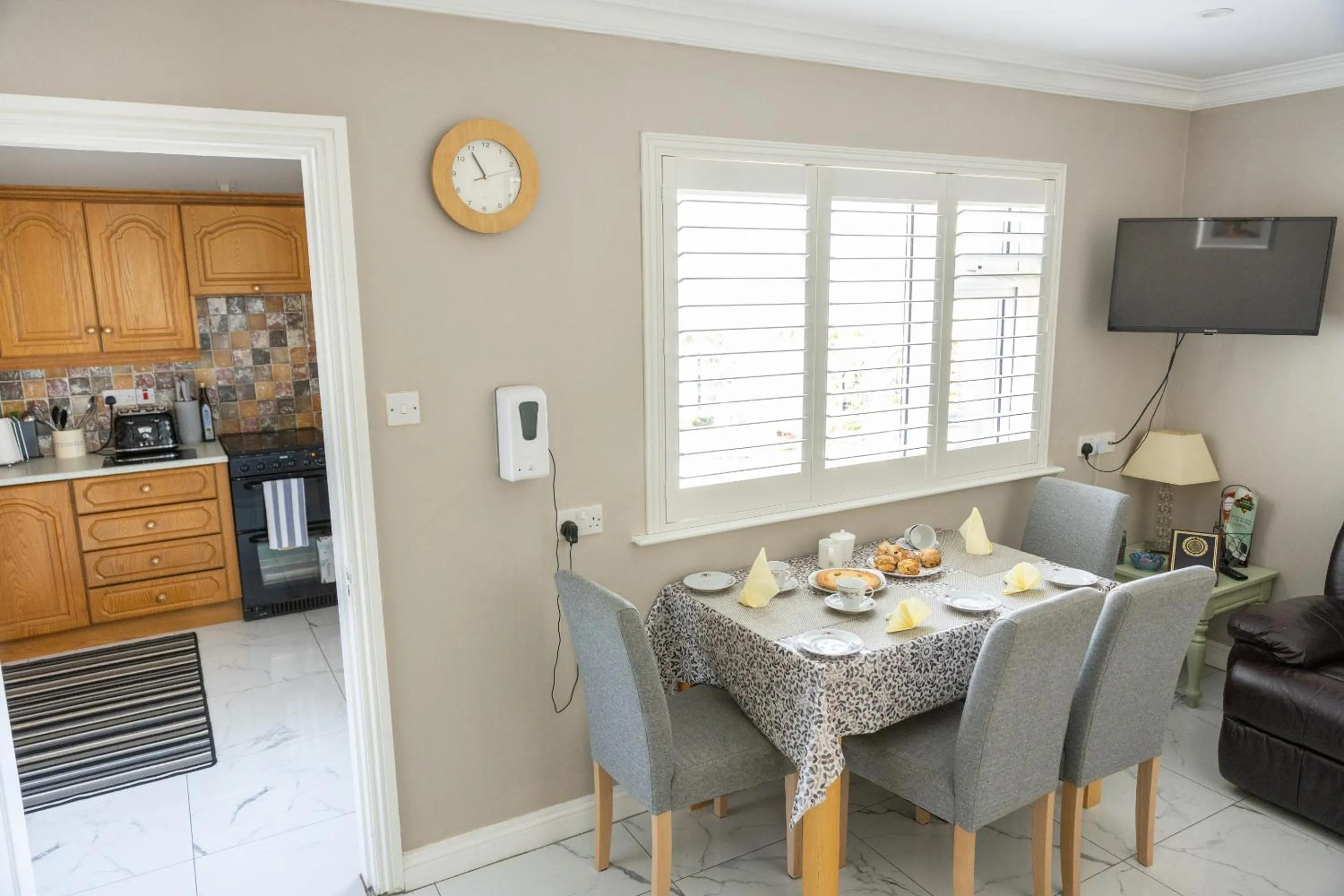 Dining area in Brielle House