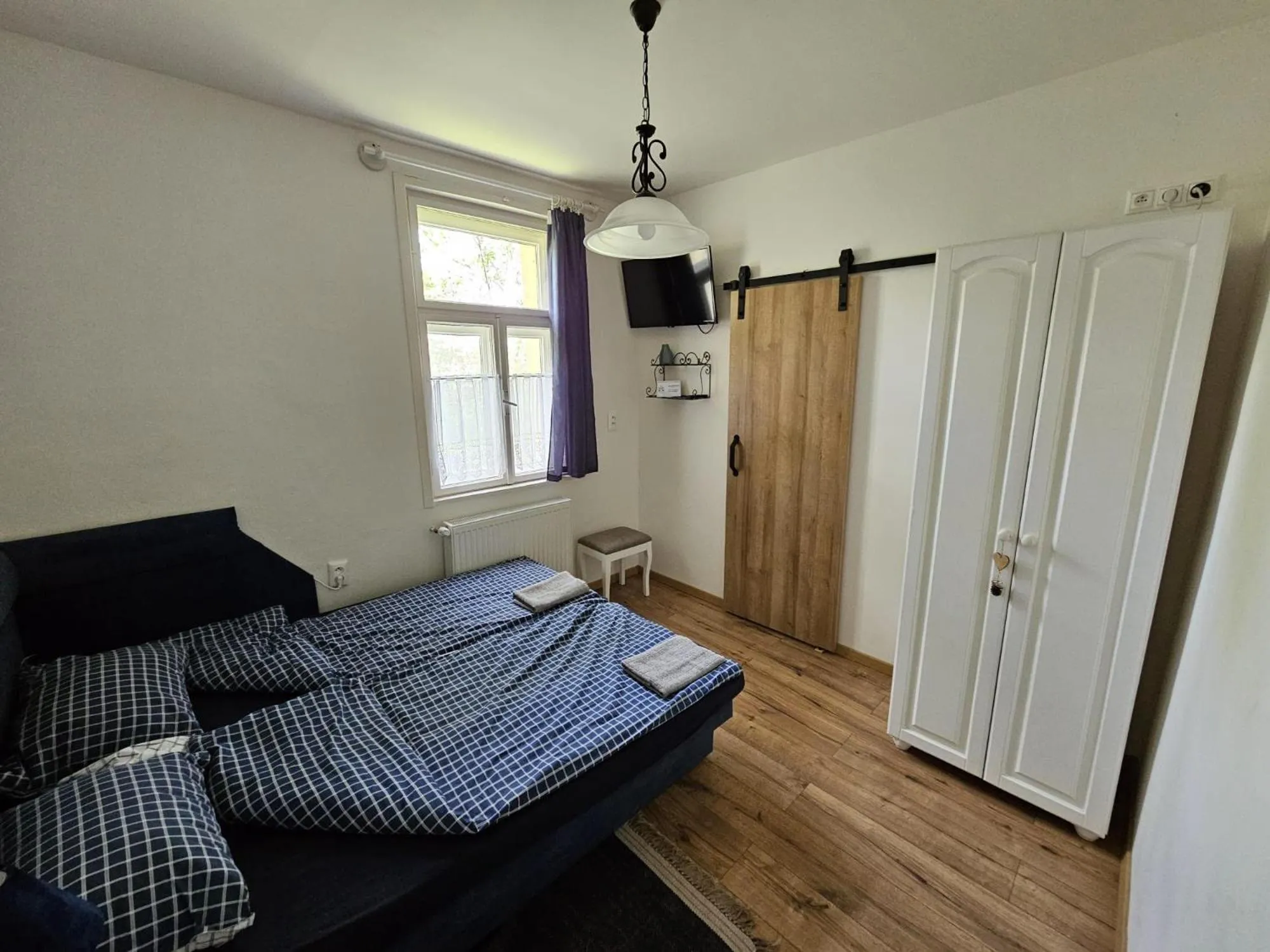 TV and multimedia, Bed in Penzión Emese