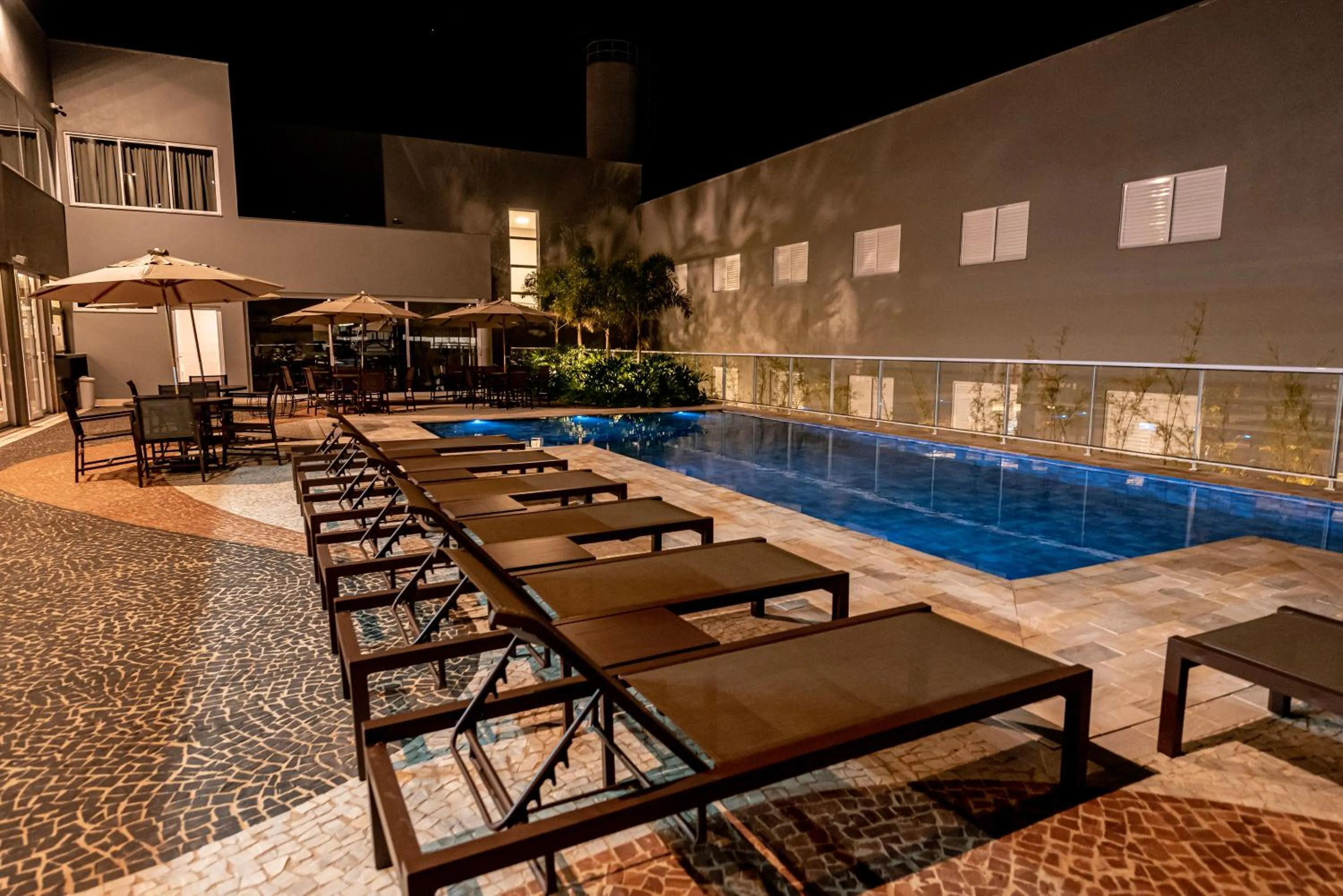 Swimming pool in Gaben Hotel