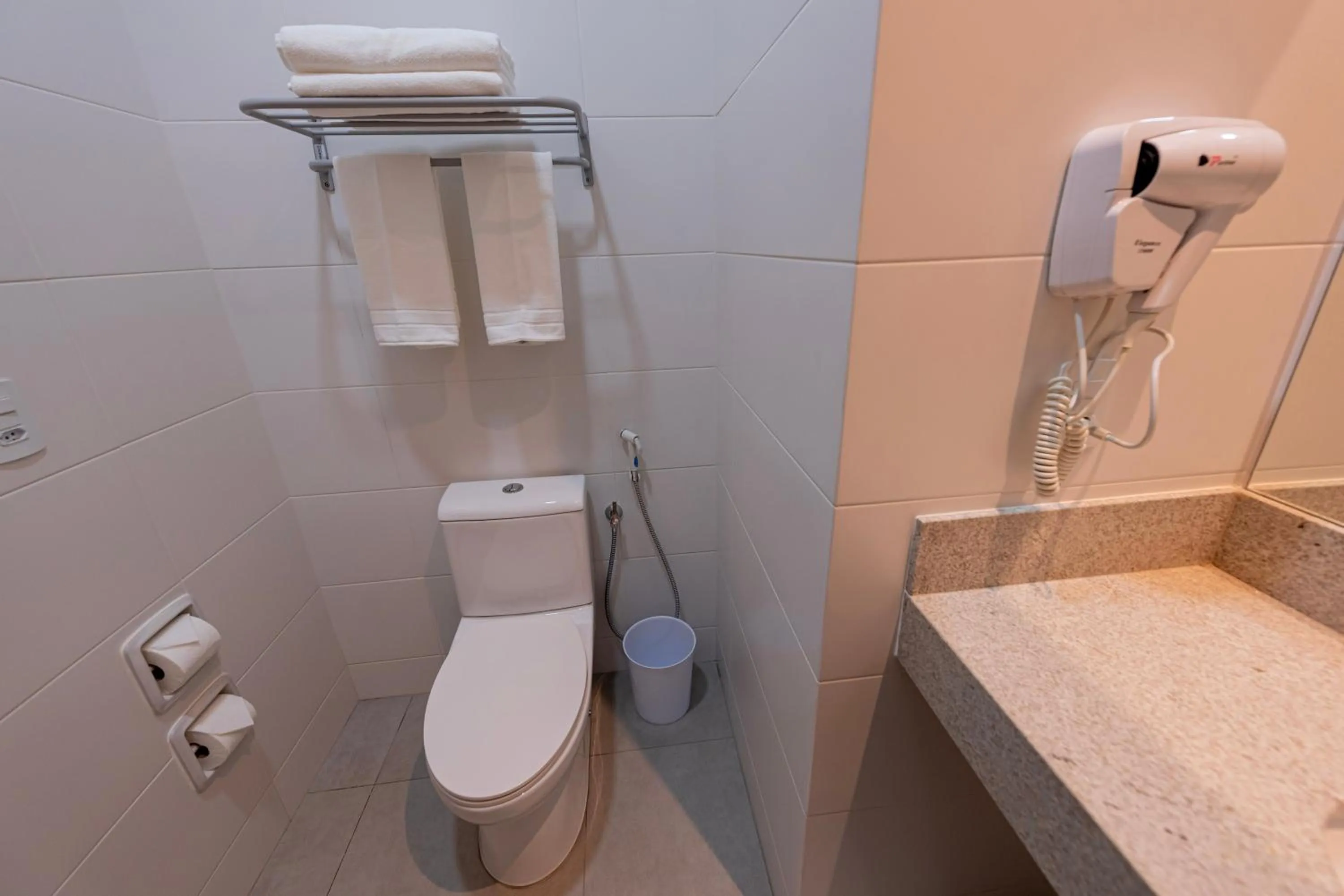 Bathroom in Gaben Hotel