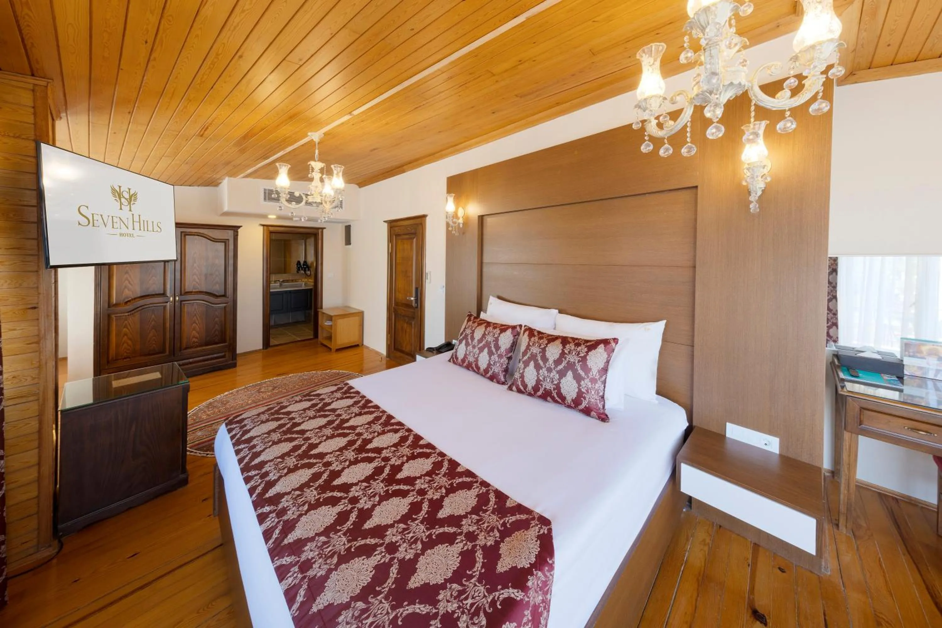 Photo of the whole room in Hotel Uyan-Special Category