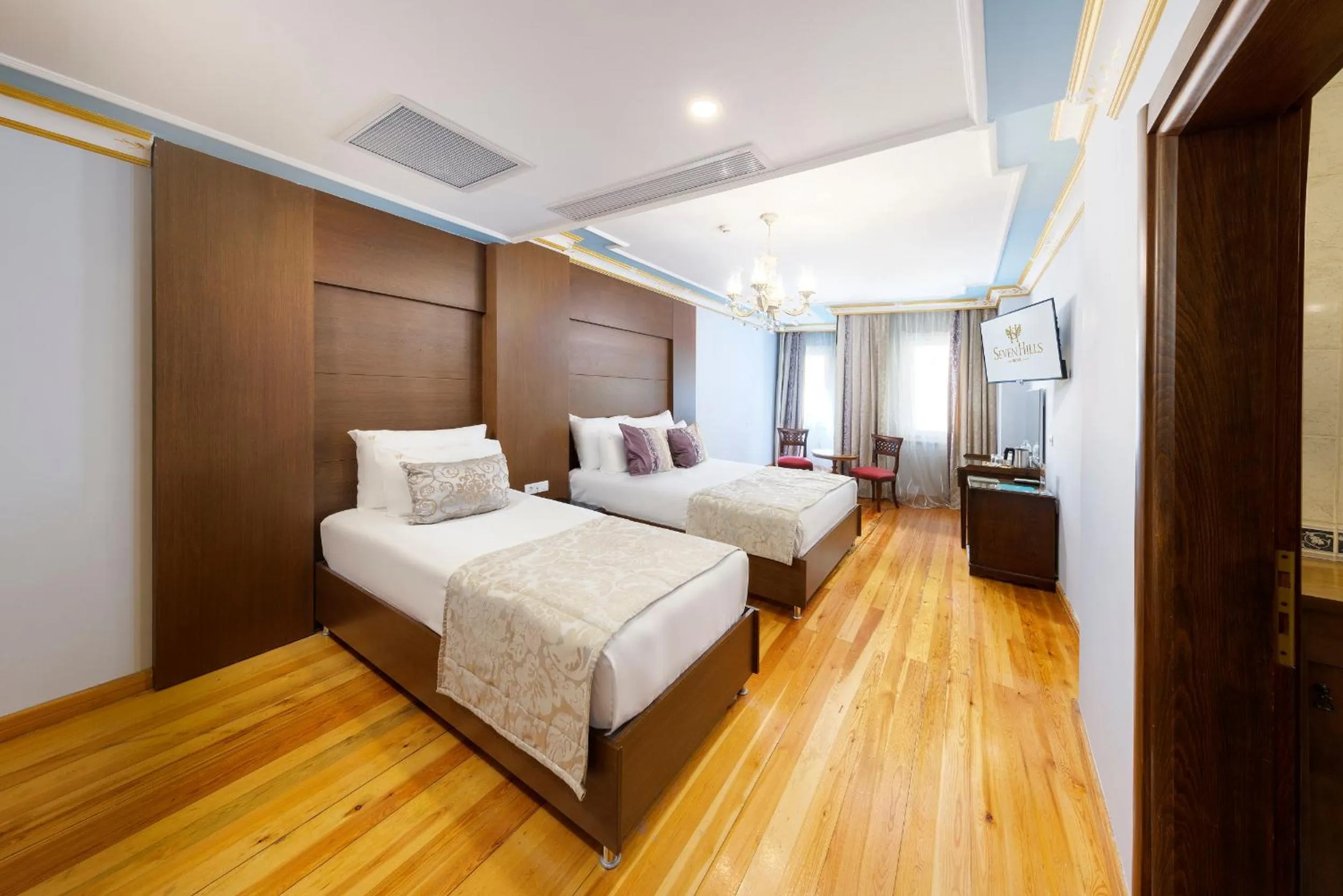 Photo of the whole room in Hotel Uyan-Special Category