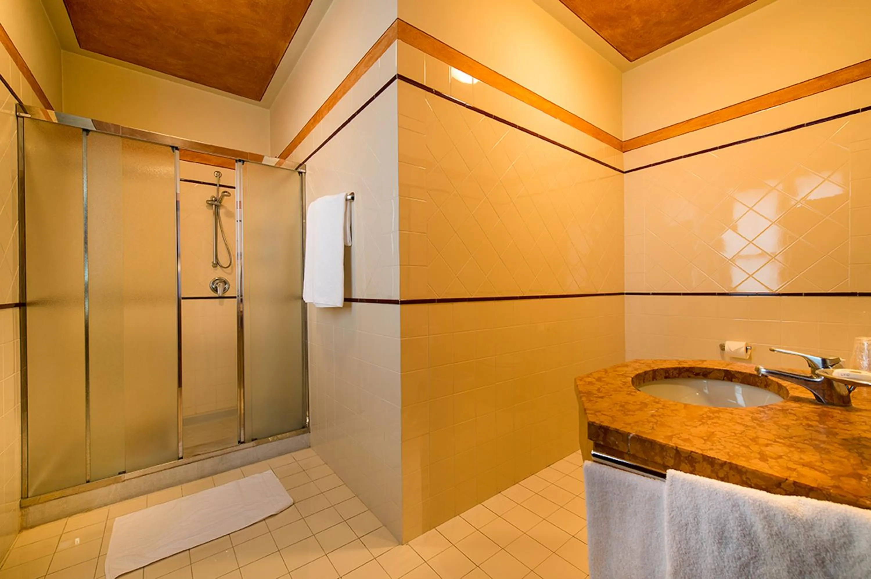 Bathroom in Centro Paolo VI