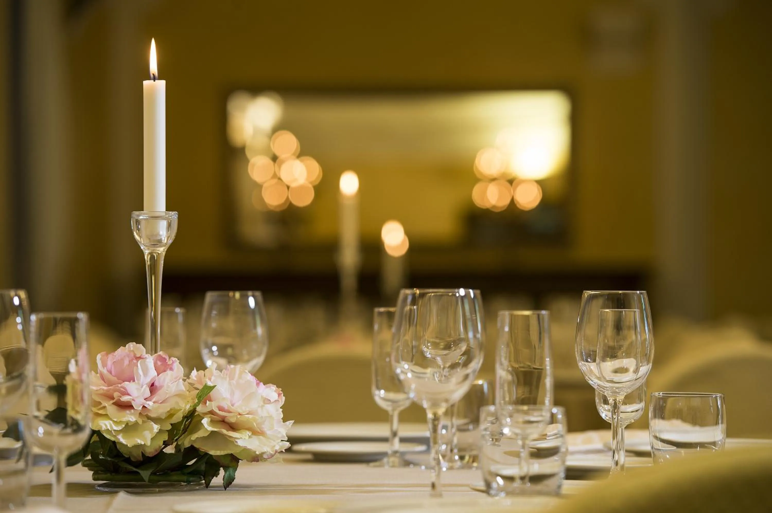 Restaurant/places to eat in Centro Paolo VI