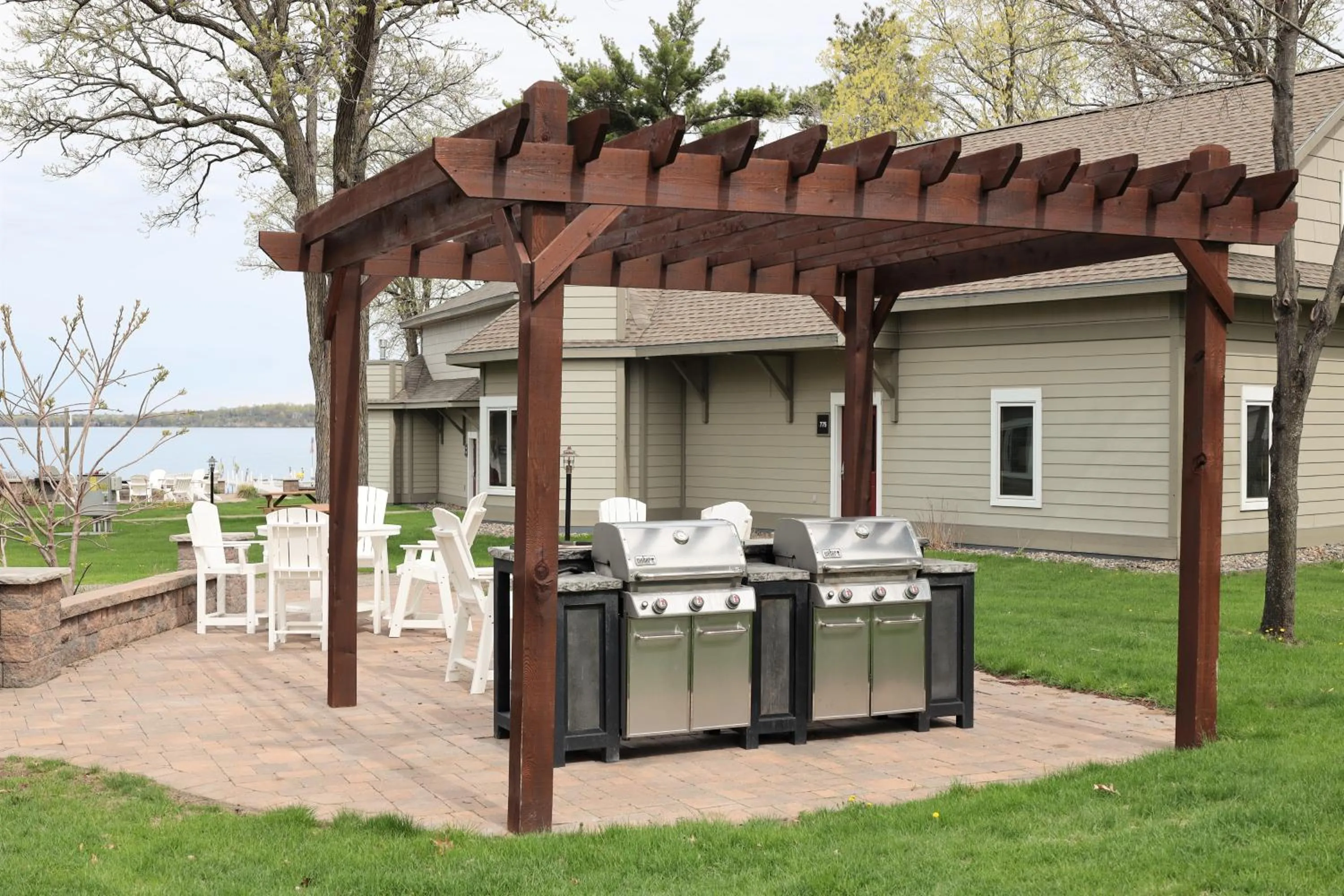 BBQ facilities in Bay Colony 774 - Upper