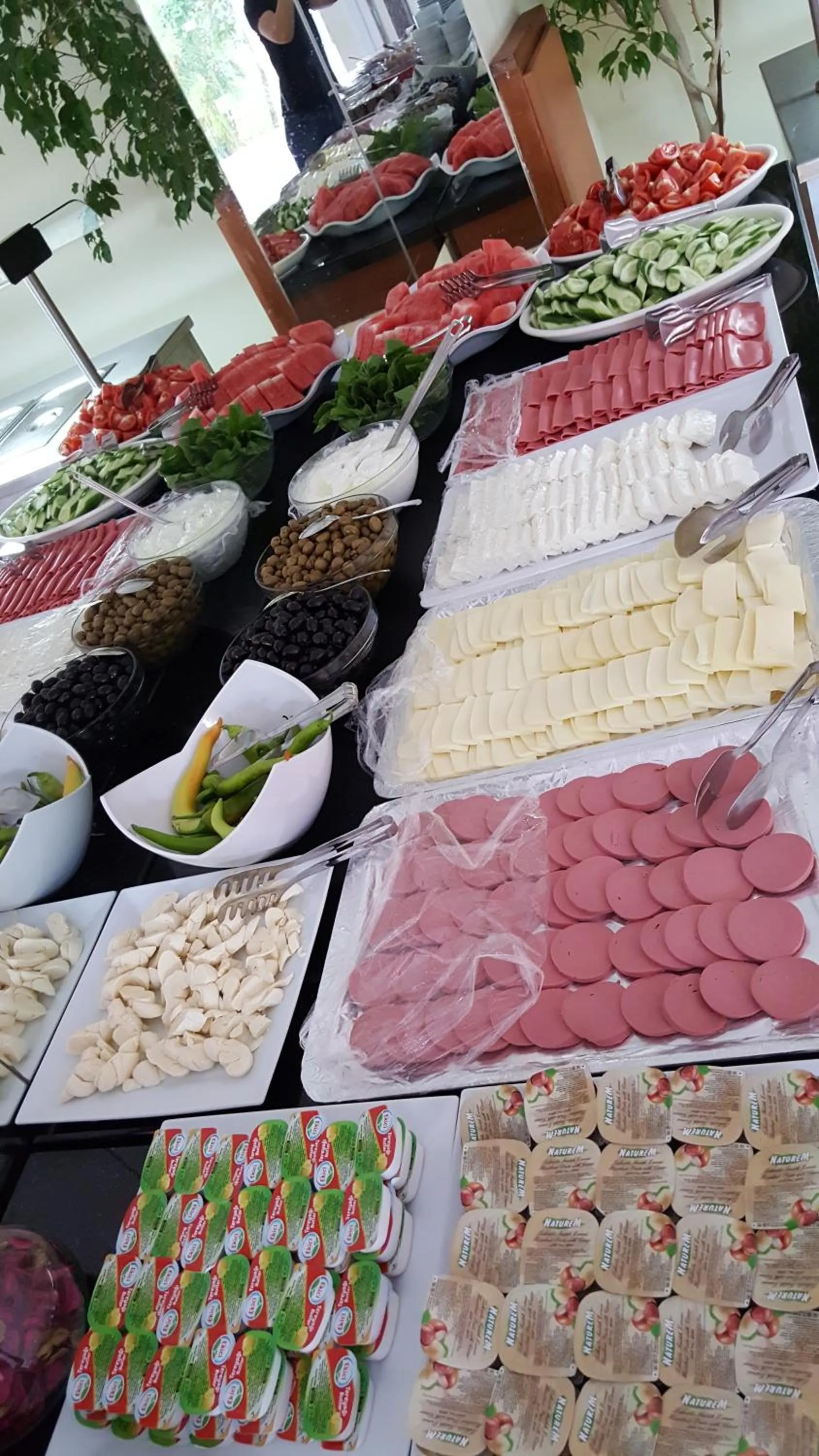 Buffet breakfast in Gazipasa Star Otel