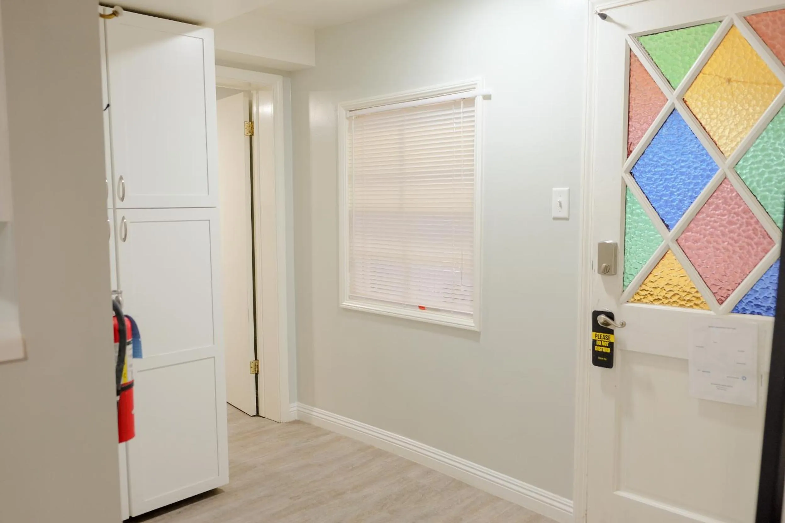 wardrobe in Sherwood Arms Motel