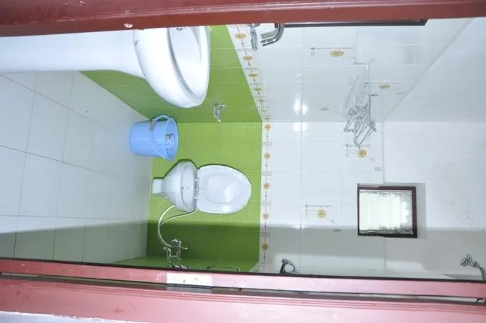 Bathroom in Hotel Gangaur Palace