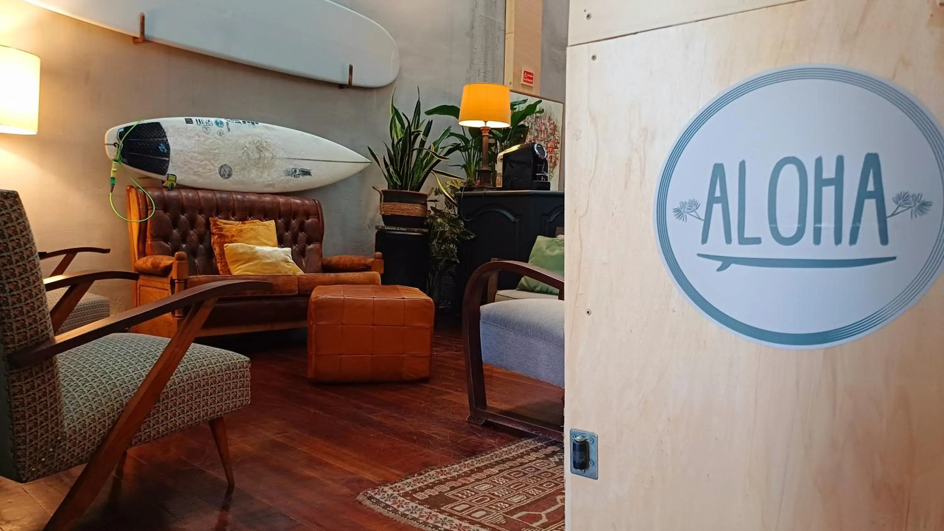 Lobby or reception in Caruma Surf Hostel