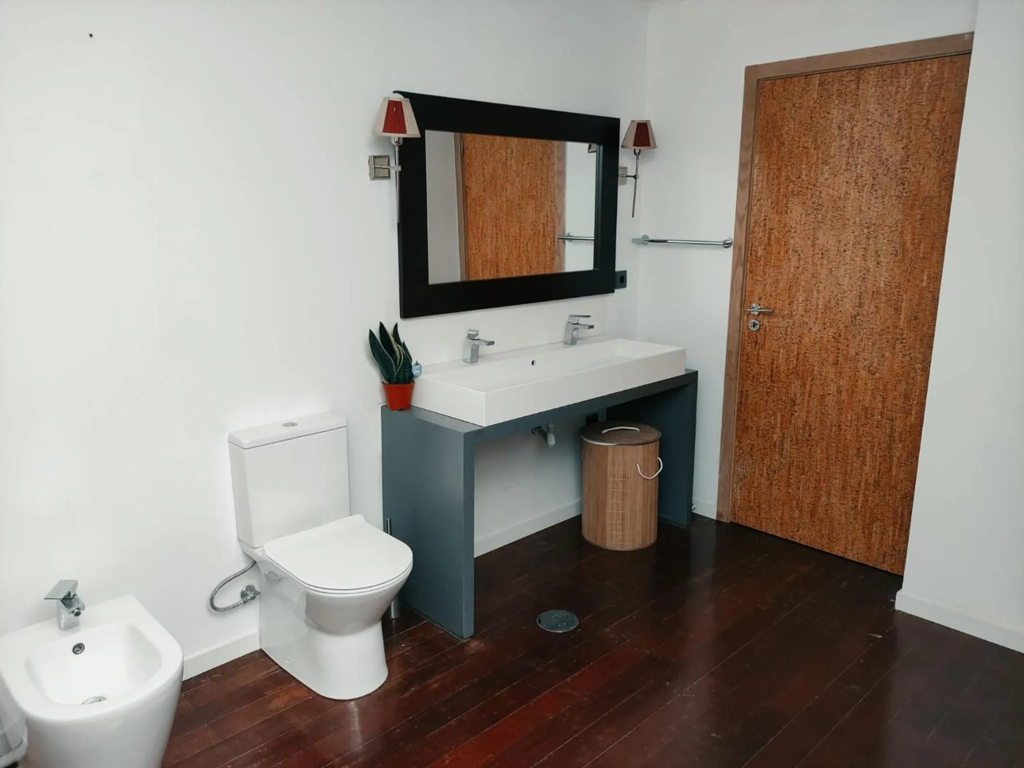 Toilet in Caruma Surf Hostel