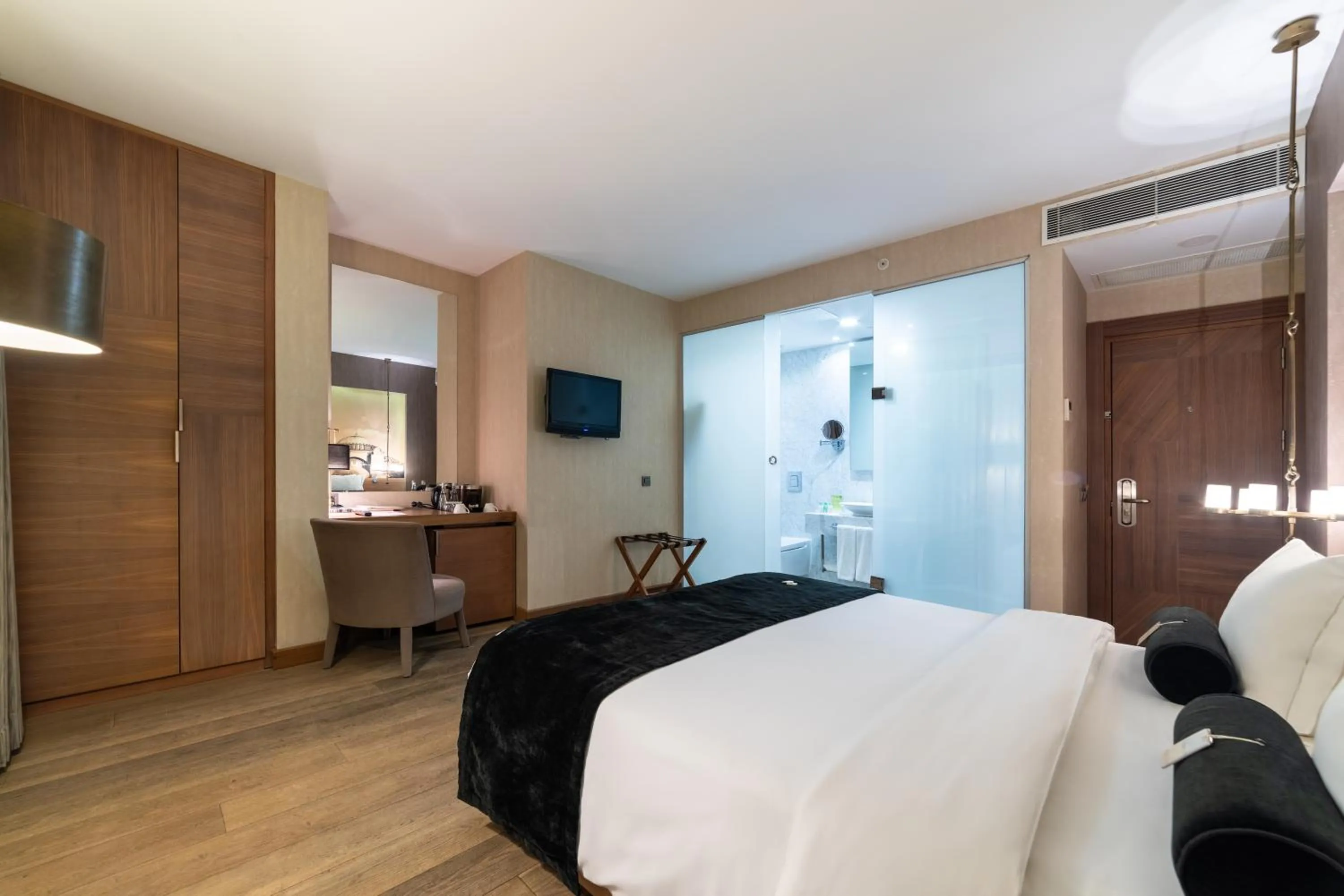 Photo of the whole room, Bed in Hotel Saint Sophia