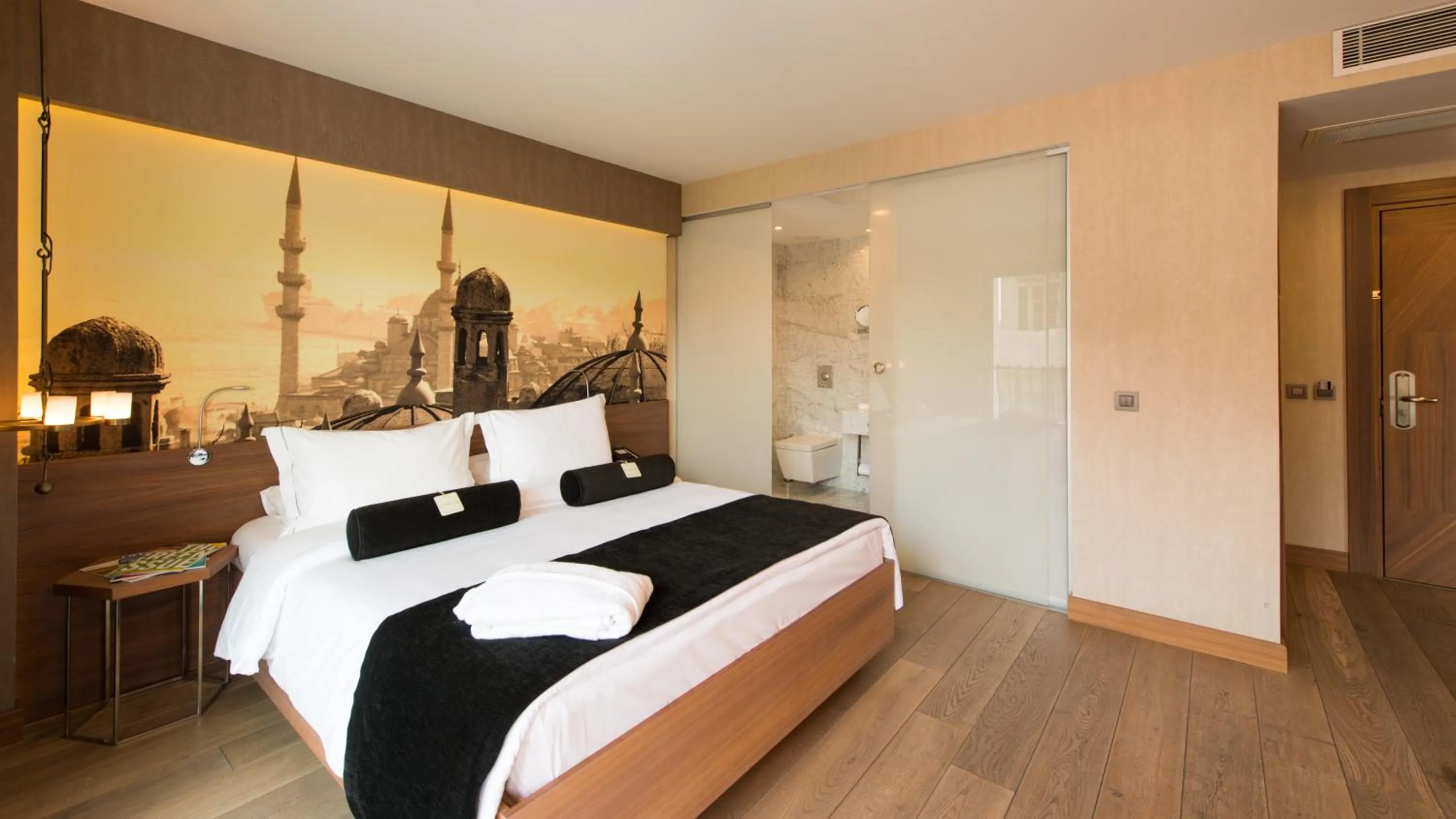 Bed in Hotel Saint Sophia