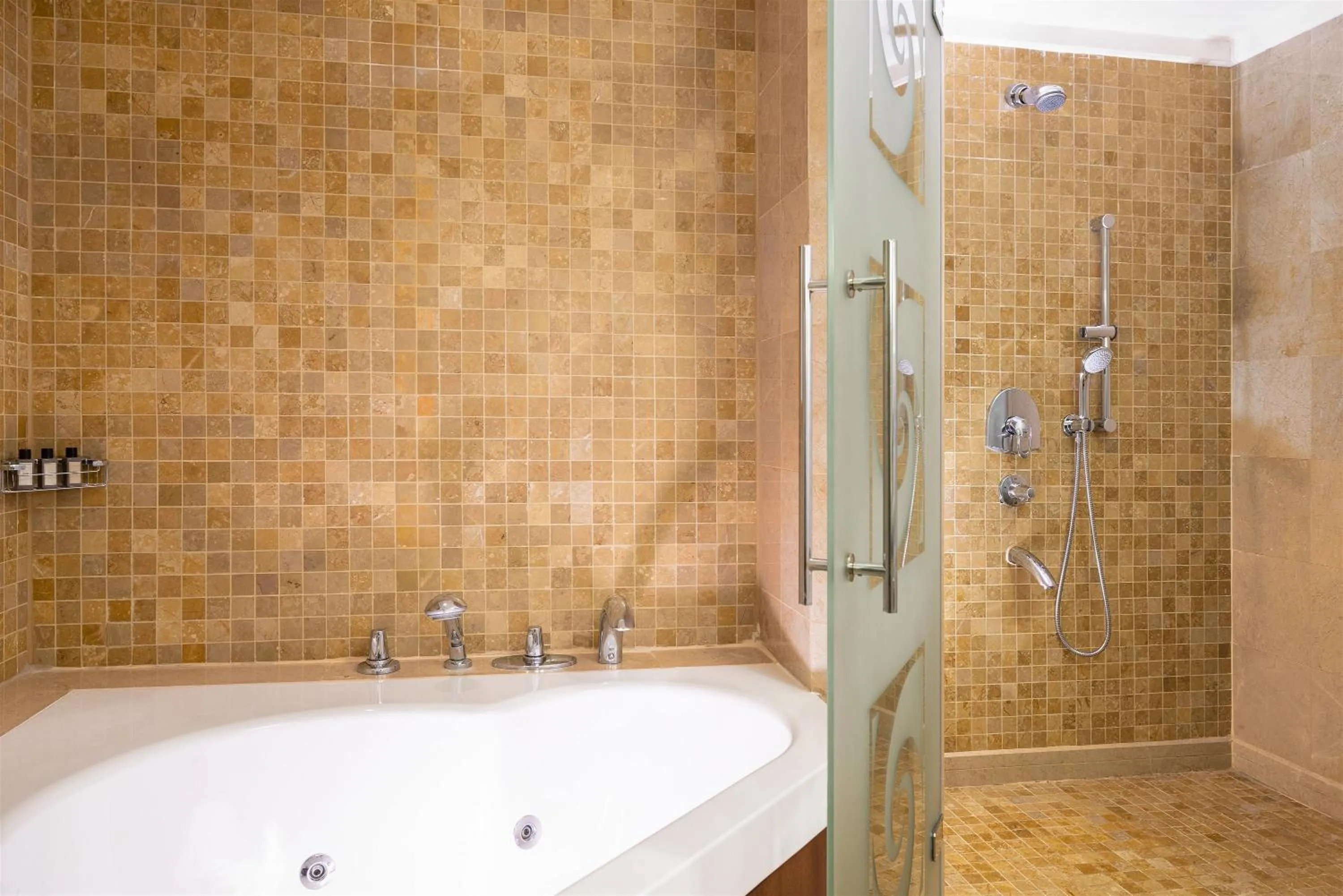 Shower in Kempinski Hotel Barbaros Bay Bodrum