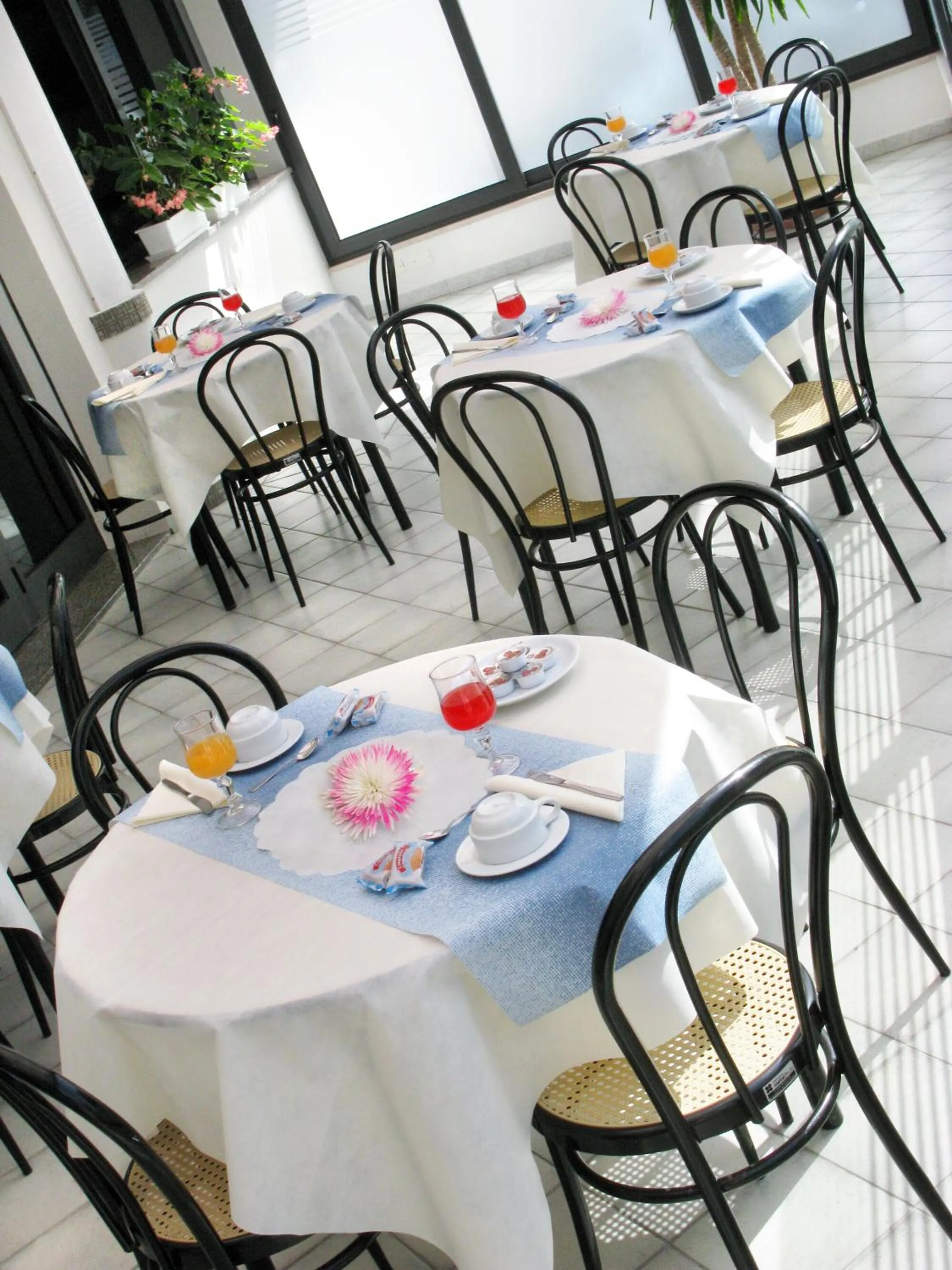 Restaurant/places to eat in Hotel Ciondolo D'Oro 5 minuti da Rimini Fiera CON PARCHEGGIO INCLUSO